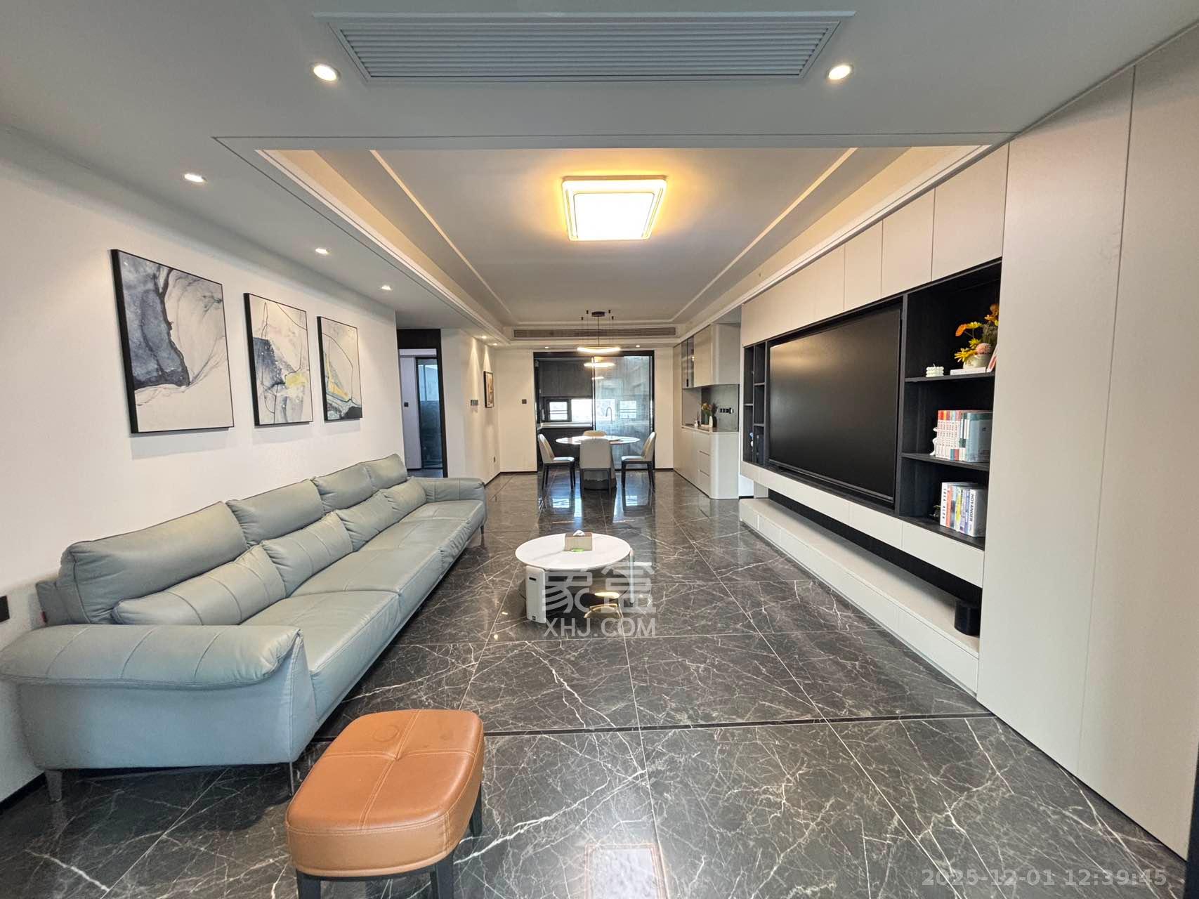 绿地麓云国际一期 5室2厅2卫 5500.0元/月 绿地麓云国际一期 5室2厅2卫 5500.0元/月室内图