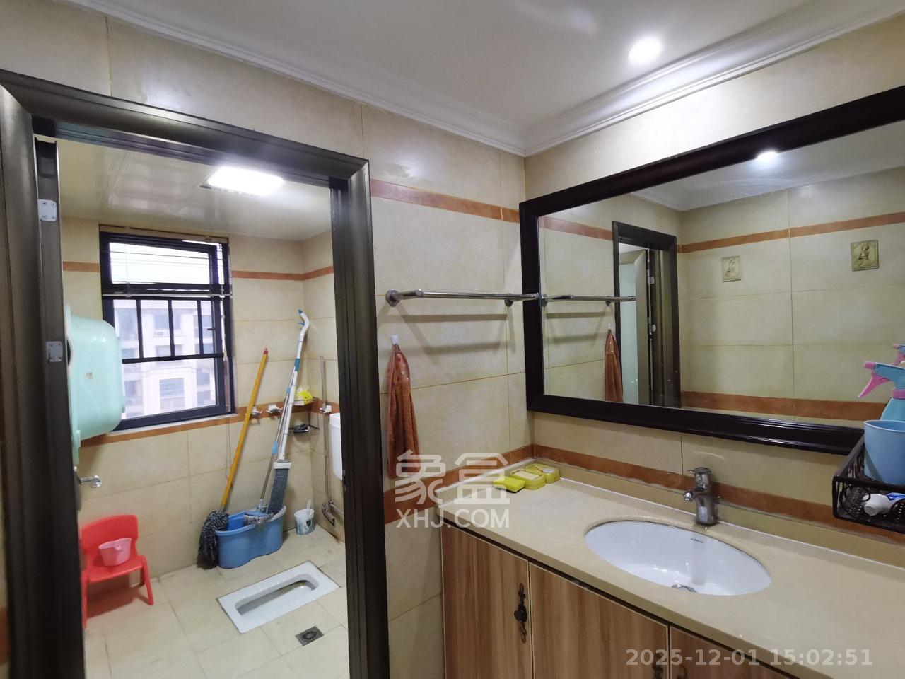 中建芙蓉嘉苑 3室2厅2卫 2800.0元/月 中建芙蓉嘉苑 3室2厅2卫 2800.0元/月室内图