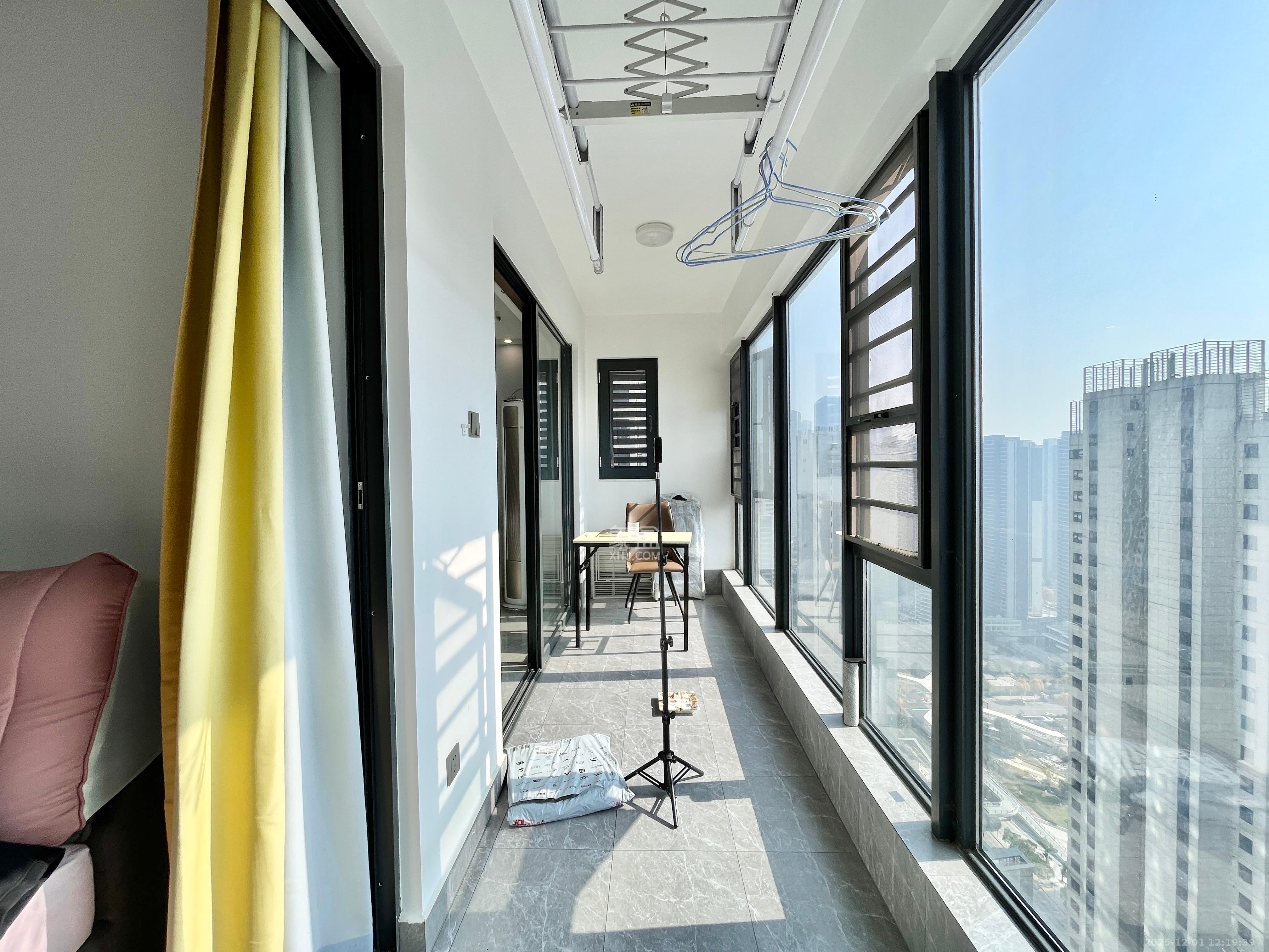 南山梅溪一方  3室2厅2卫    2900.0元/月室内图