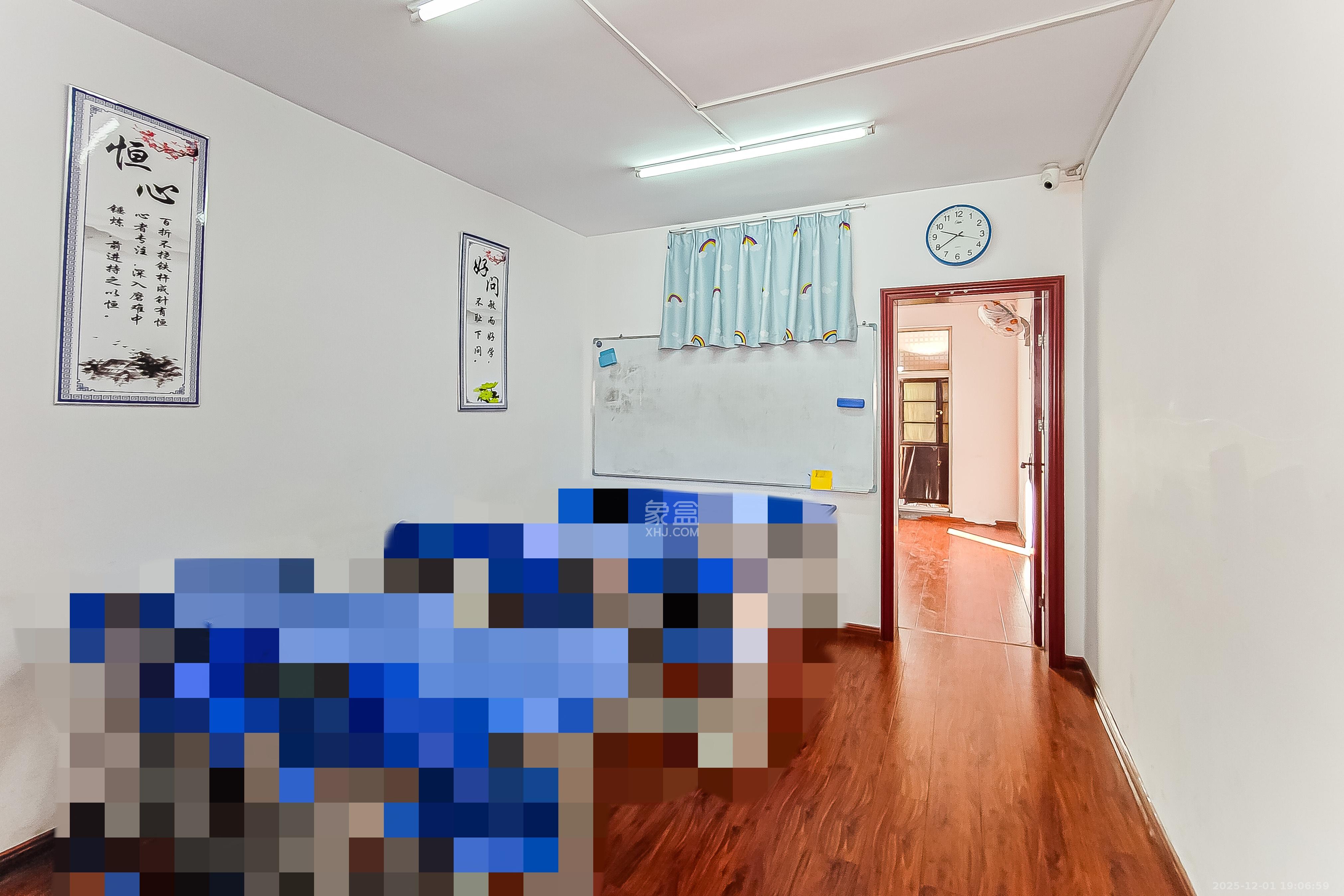 雅礼天心中学(市二十二中学) 3室2厅1卫 46.8万 雅礼天心中学(市二十二中学) 3室2厅1卫 46.8万卧室