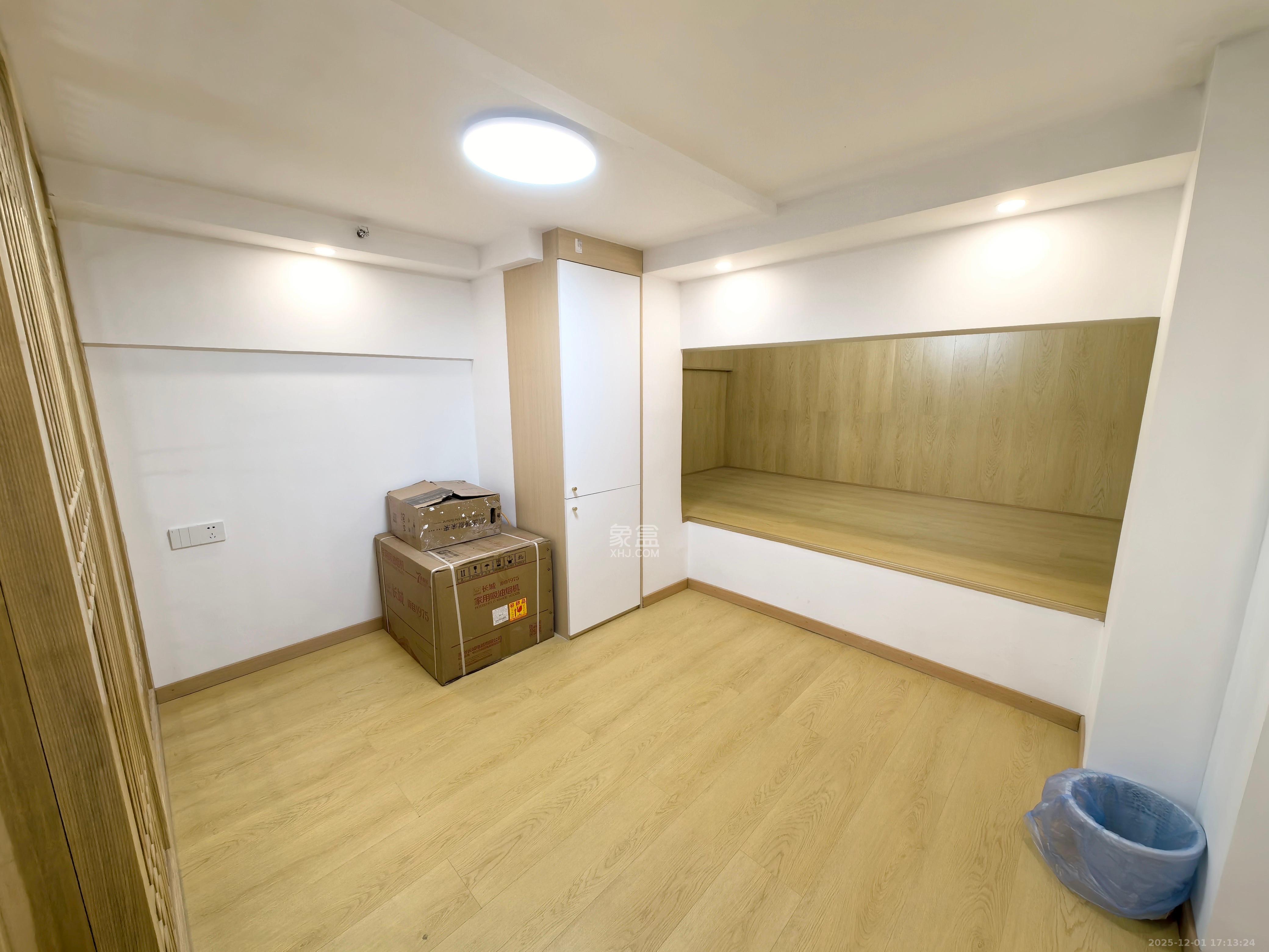 中海阅溪府 2室1厅1卫 2200.0元/月 中海阅溪府 2室1厅1卫 2200.0元/月室内图