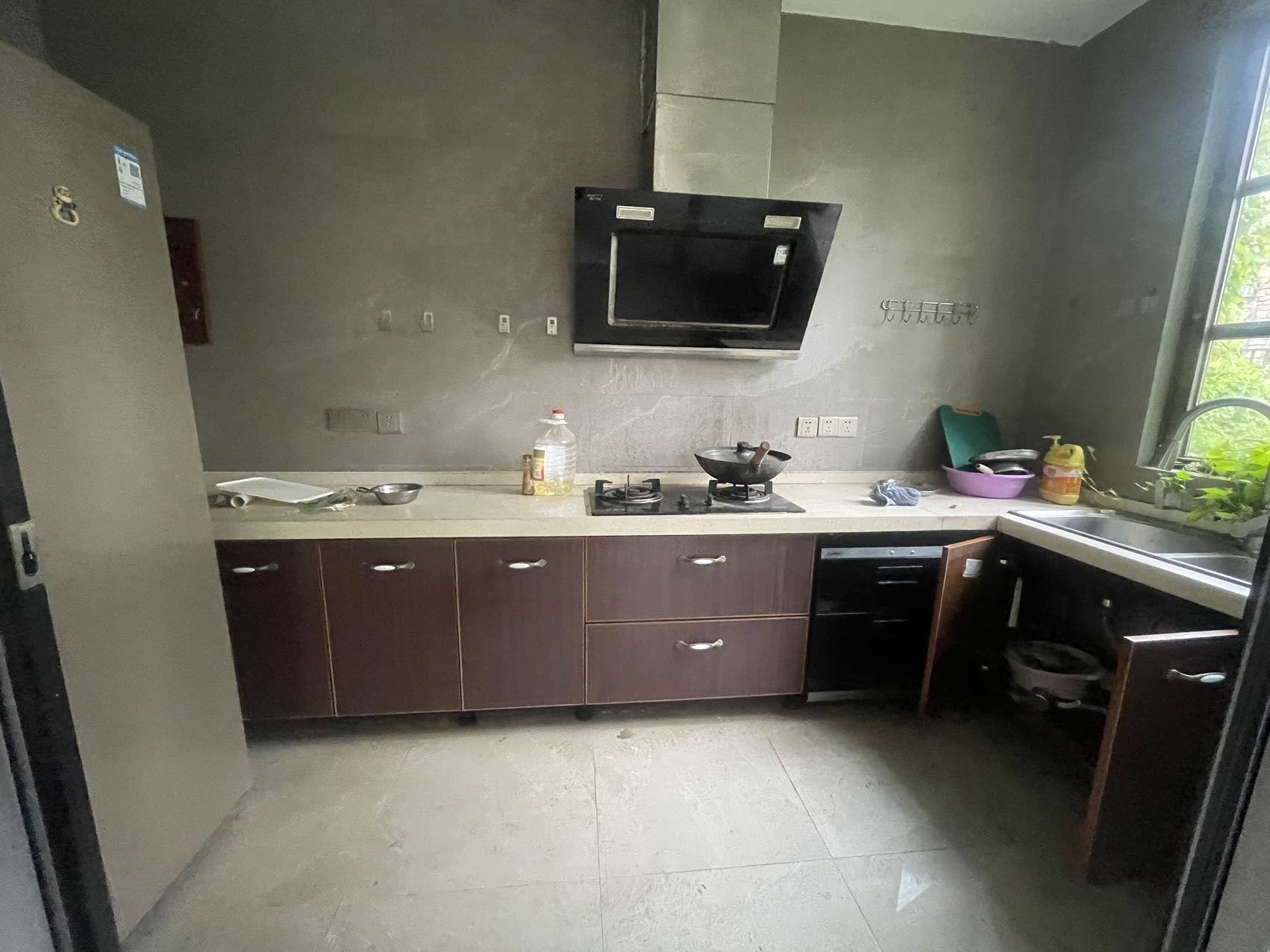 中信台达国际一期  4室2厅2卫    5000.0元/月