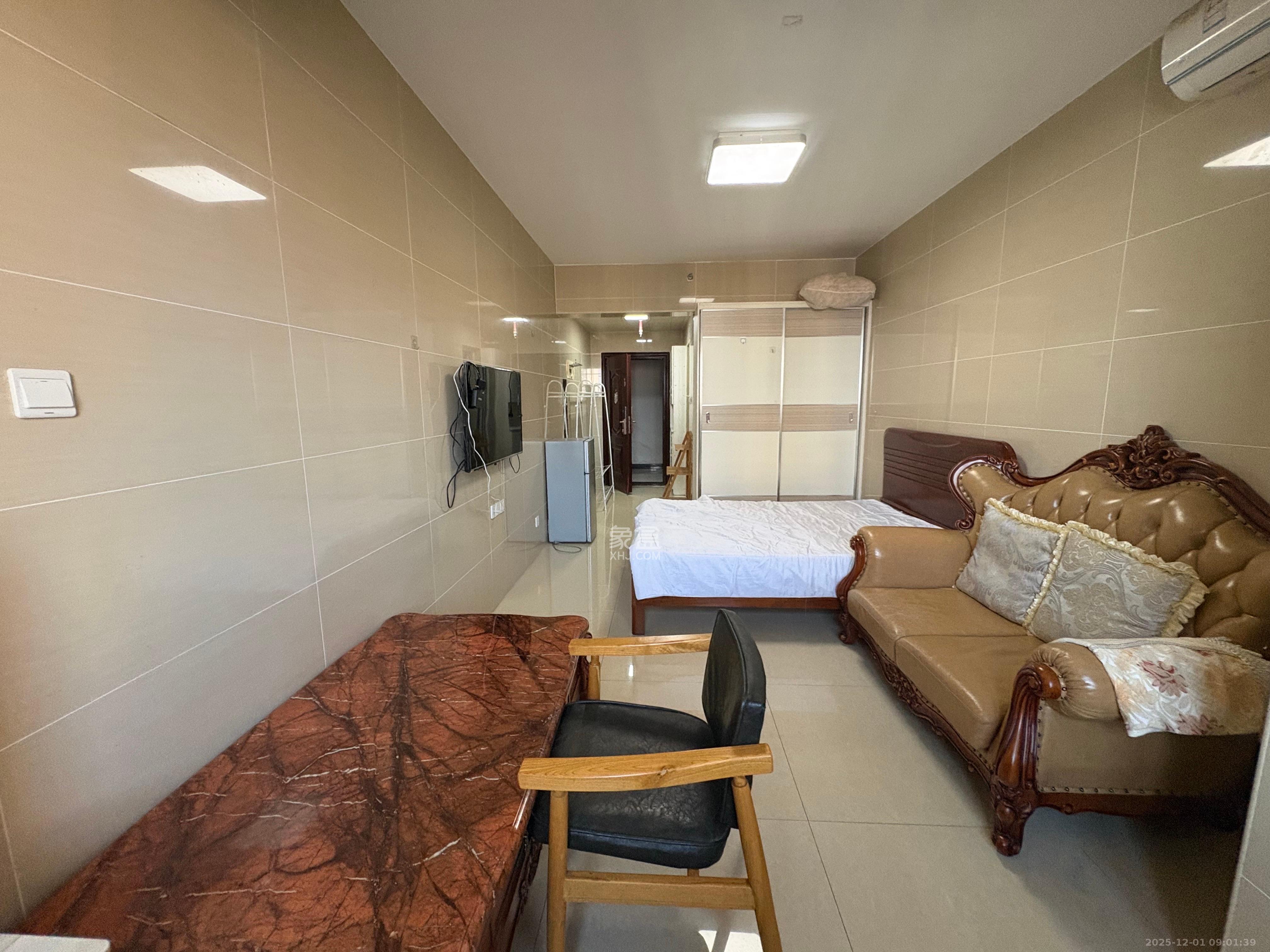 芒果天地(芒果雅苑)  1室1厅1卫    1300.0元/月室内图1