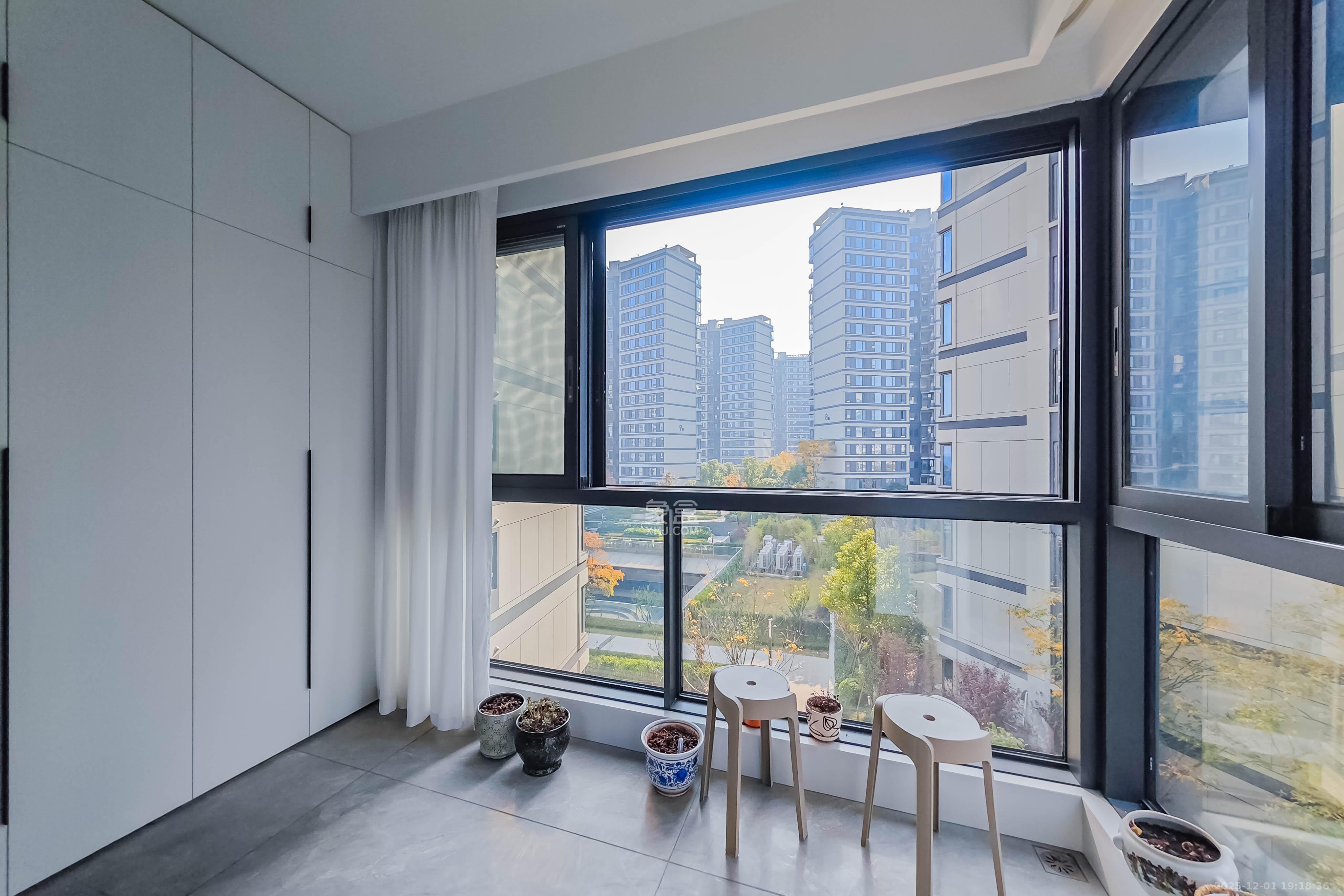 轨道万科悦府 4室2厅2卫 220.0万 轨道万科悦府 4室2厅2卫 220.0万其他