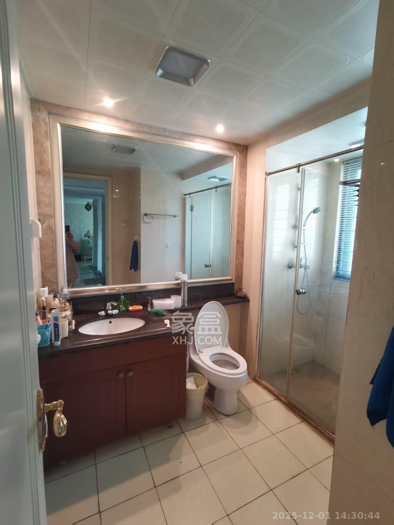 恒大雅苑  3室2厅2卫    3200.0元/月室内图