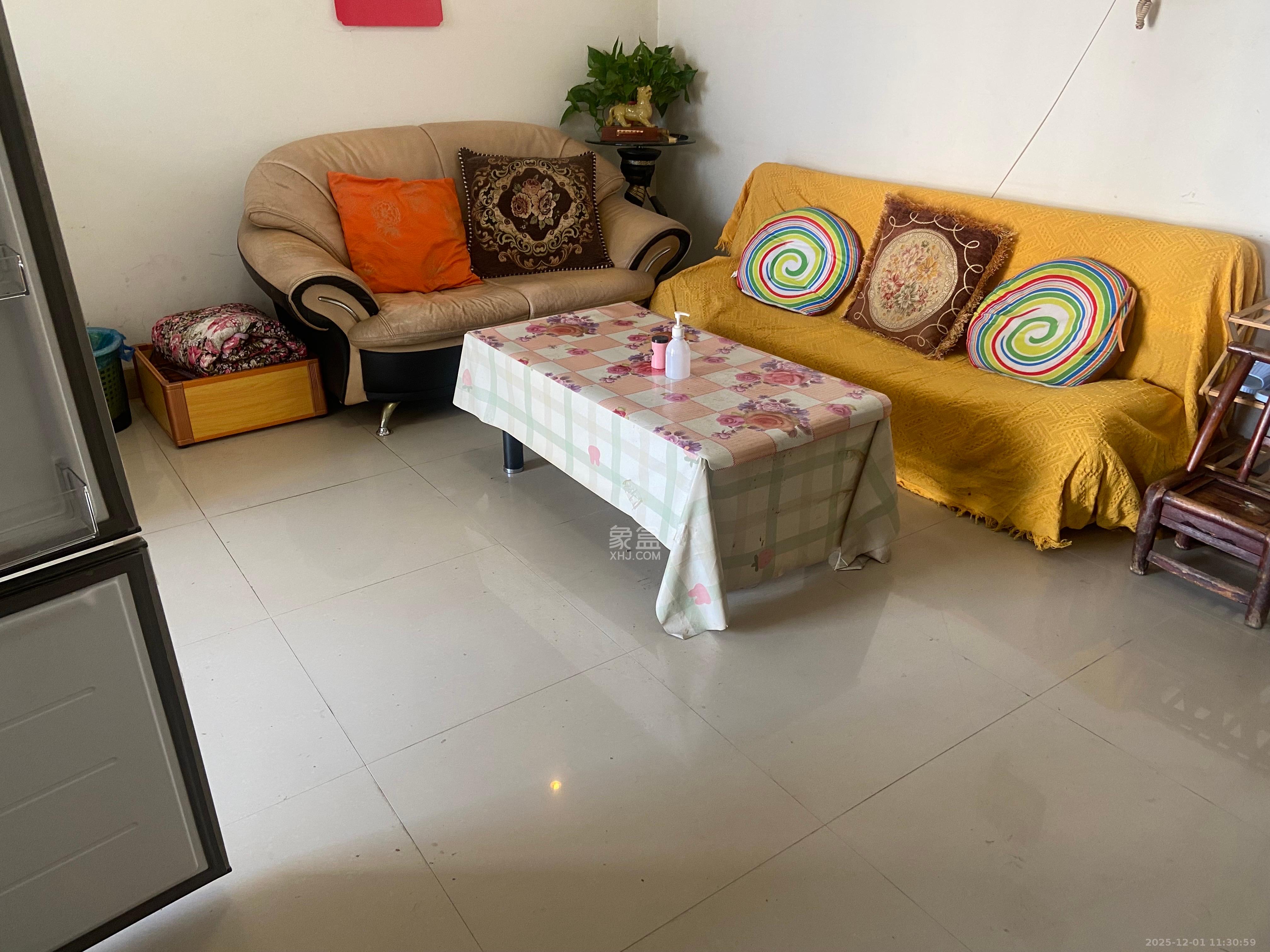 欧园 1室1厅1卫 1800.0元/月 欧园 1室1厅1卫 1800.0元/月室内图