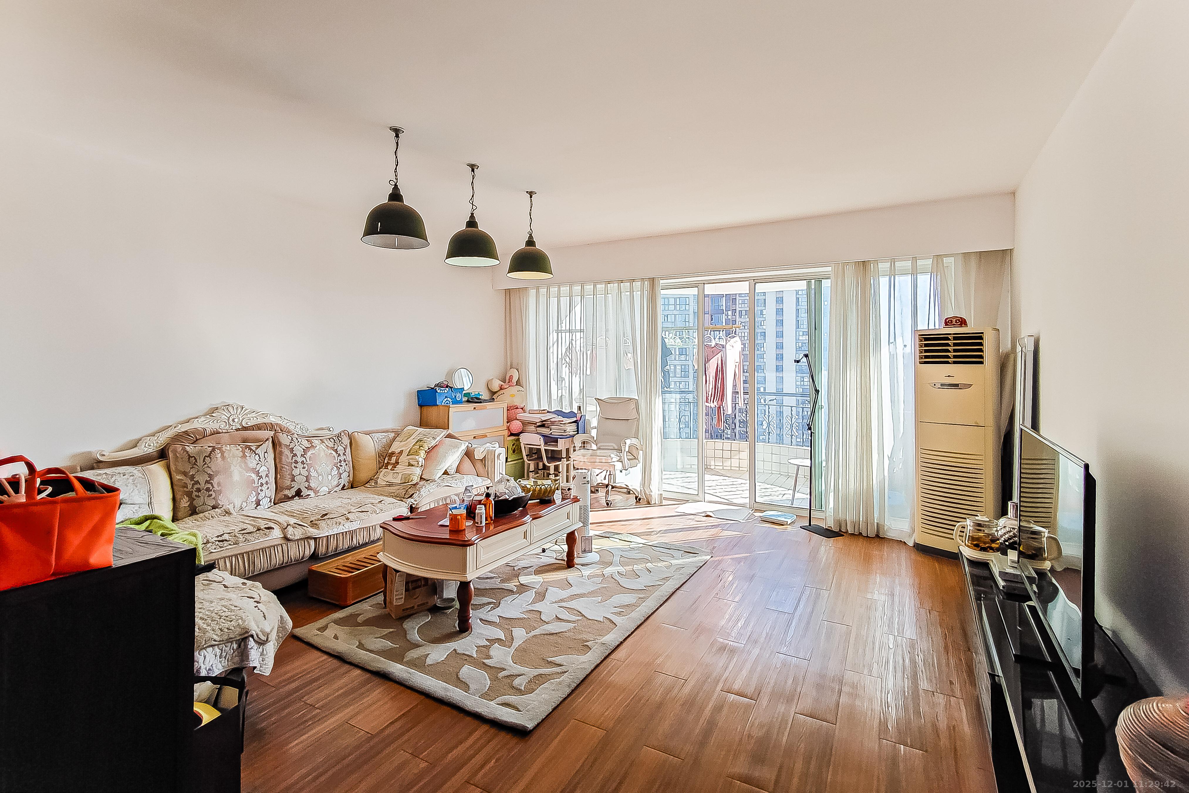 白沙花园  4室2厅2卫    100.0万