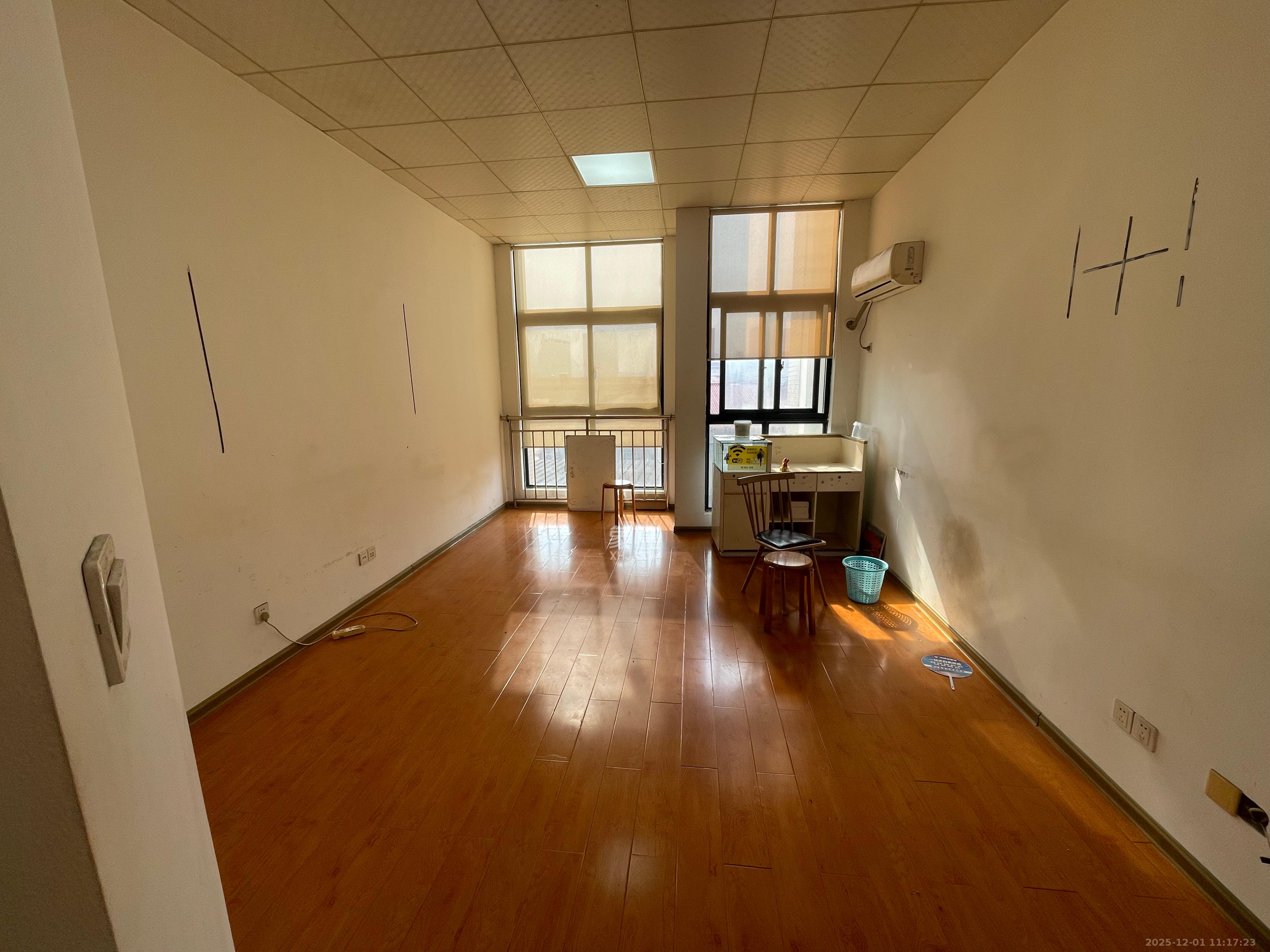 嘉汇公馆  1室1厅1卫    1200.0元/月