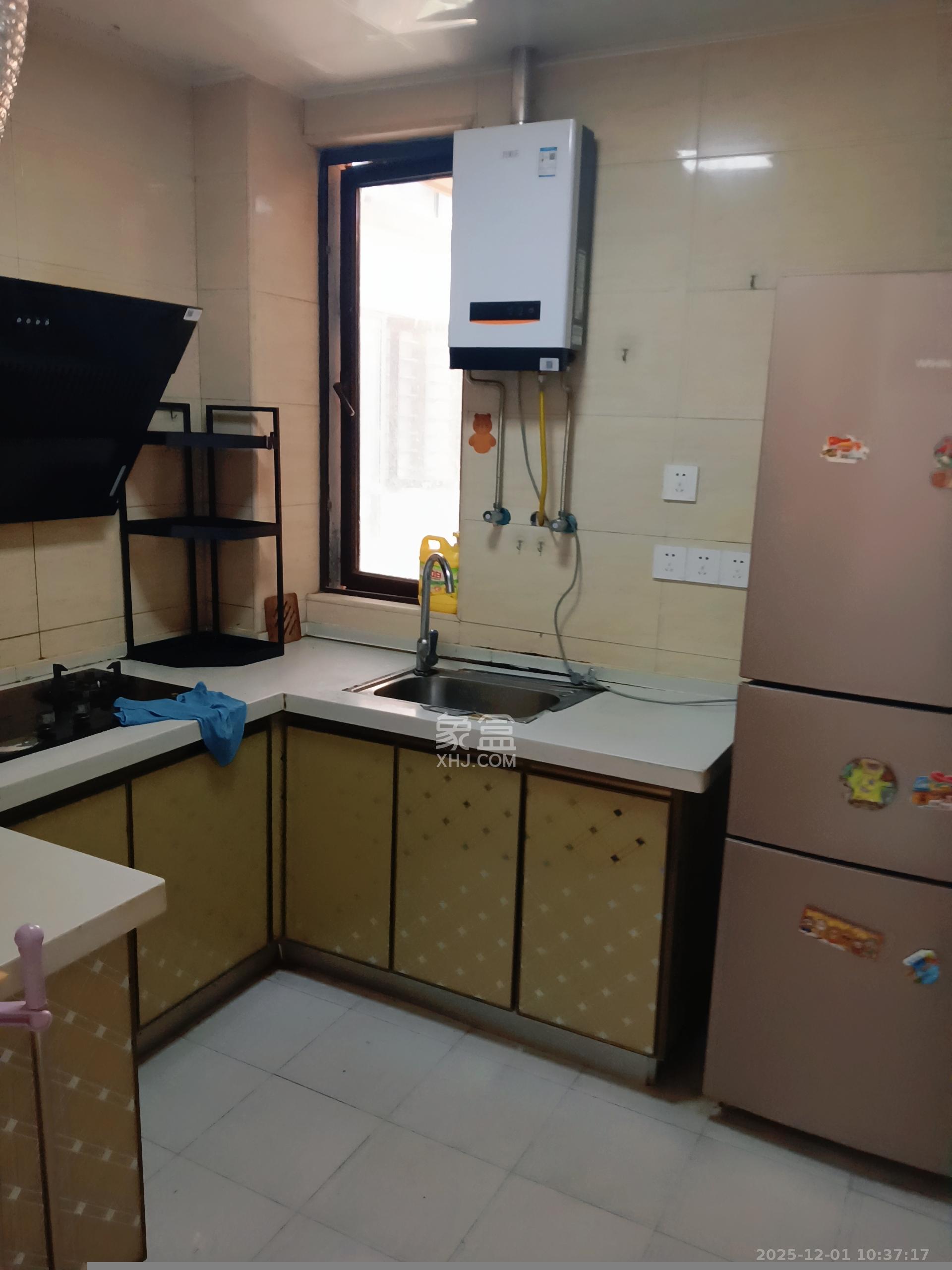 合能枫丹丽舍（柏悦名苑)  3室2厅2卫    2500.0元/月室内图