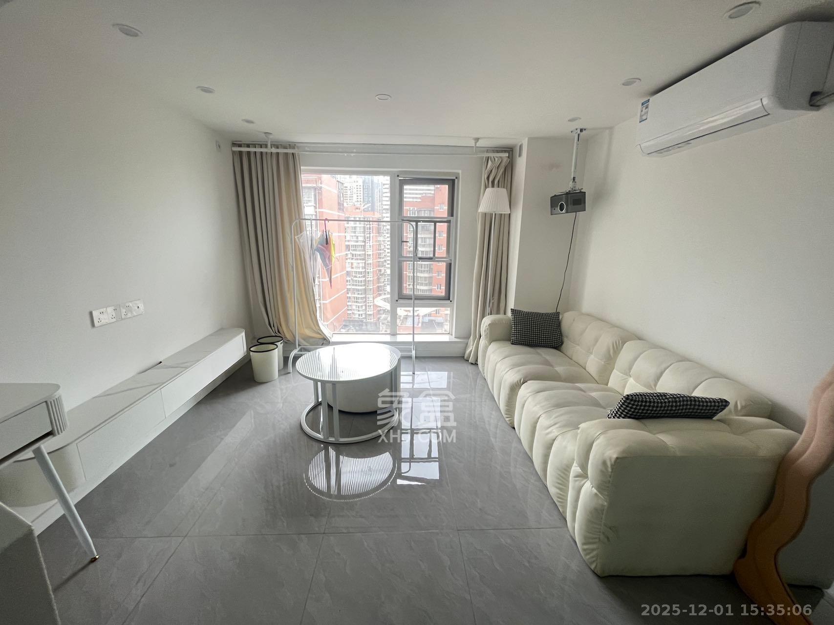 卓越江岸 2室2厅1卫 2400.0元/月 卓越江岸 2室2厅1卫 2400.0元/月室内图