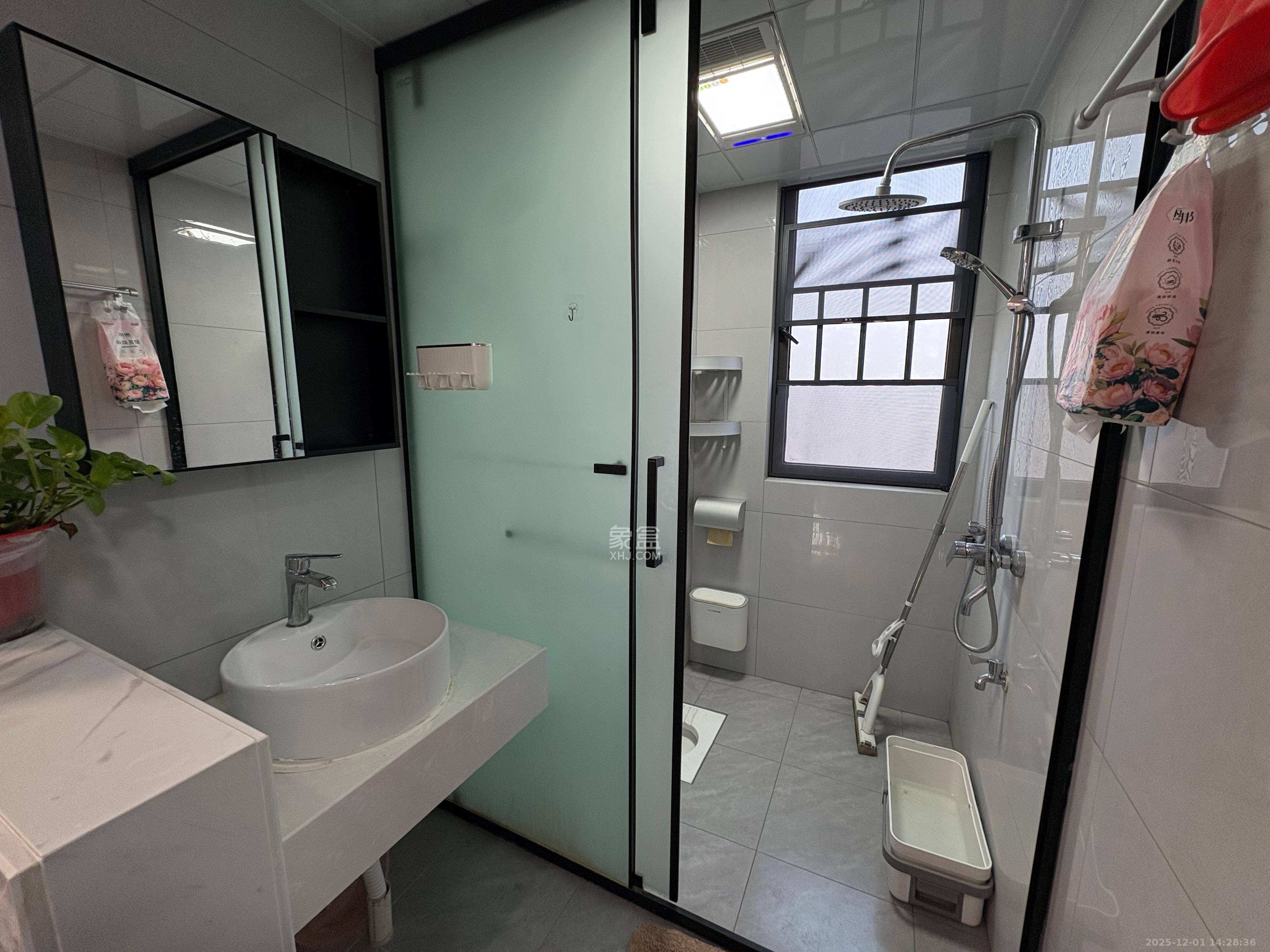 金塘家园 2室2厅1卫 2400.0元/月 金塘家园 2室2厅1卫 2400.0元/月室内图