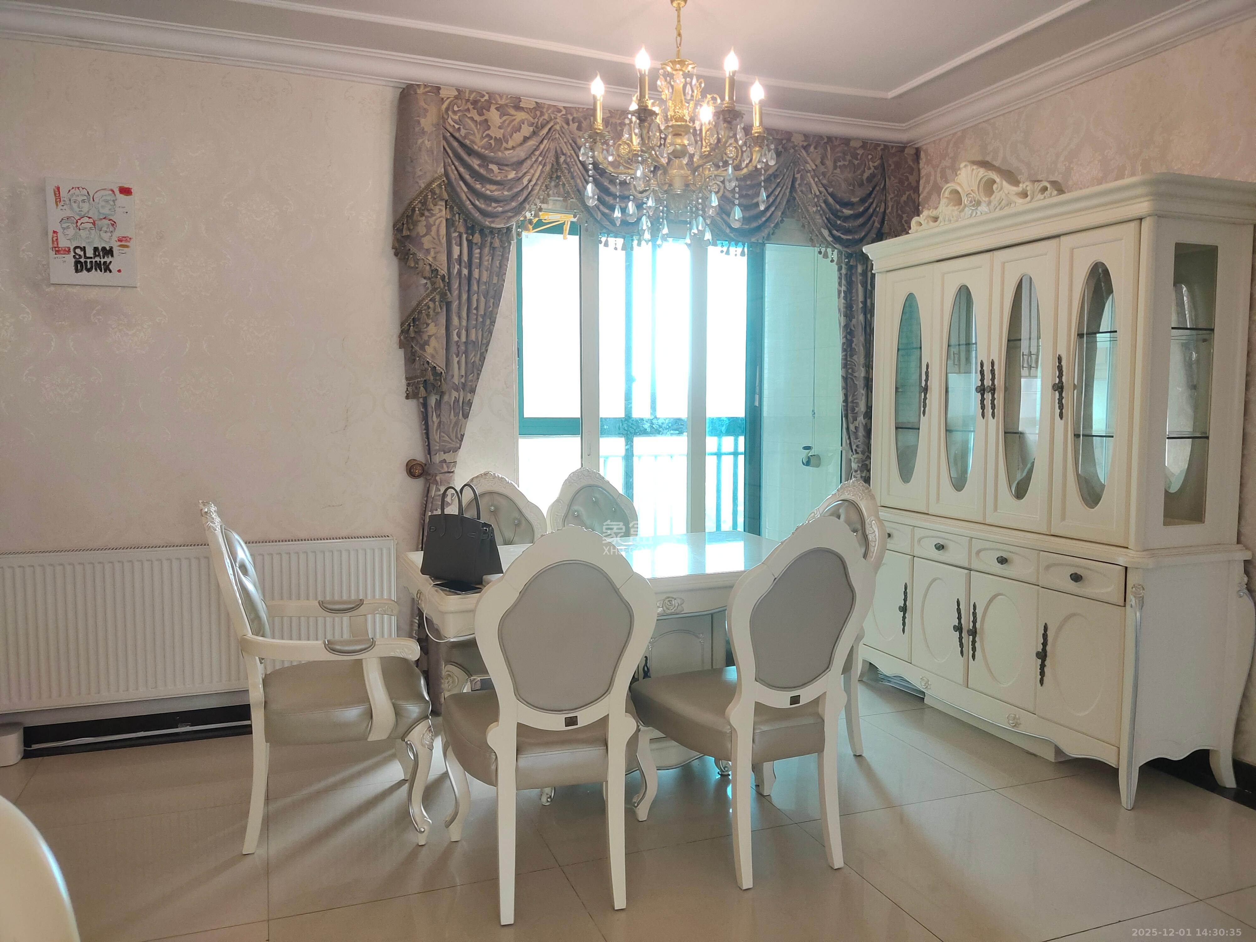 恒大雅苑  3室2厅2卫    3200.0元/月室内图