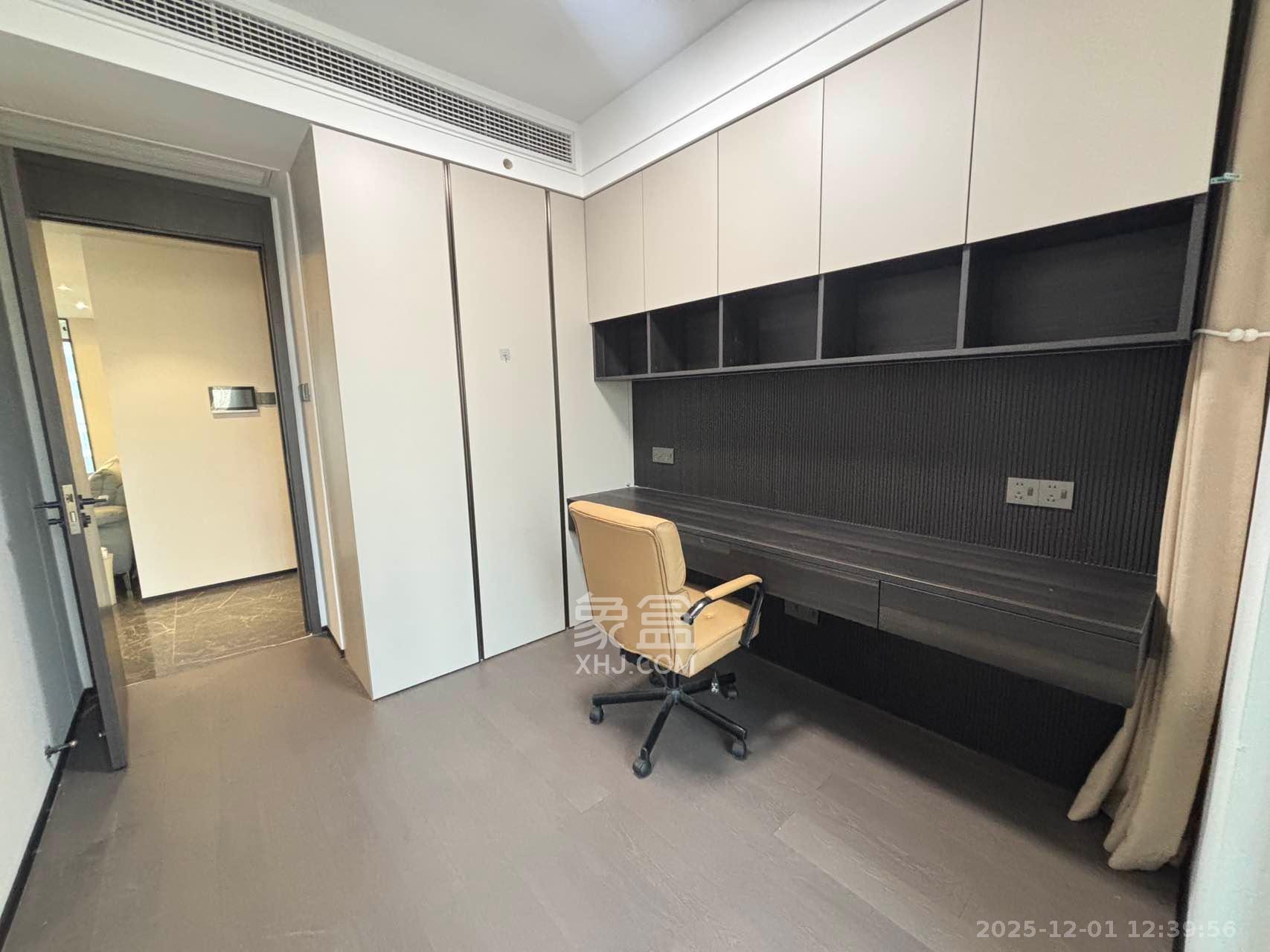 绿地麓云国际一期 5室2厅2卫 5500.0元/月 绿地麓云国际一期 5室2厅2卫 5500.0元/月室内图