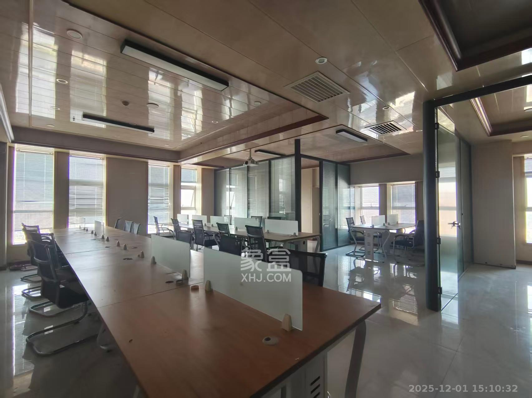 高信向日葵   160.0㎡      9000.0元/月室内图