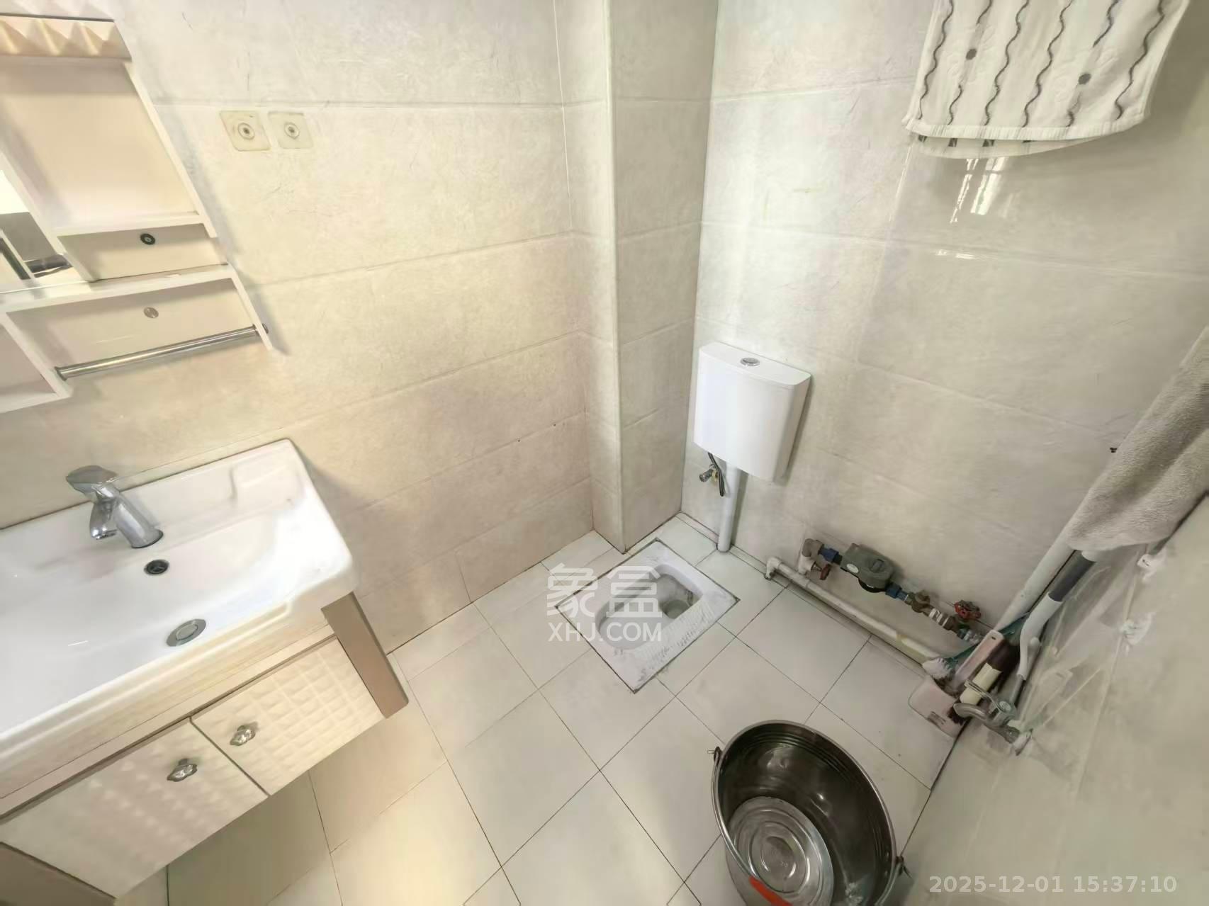 喜地时代广场（中环大厦）   54.76㎡      2100.0元/月室内图