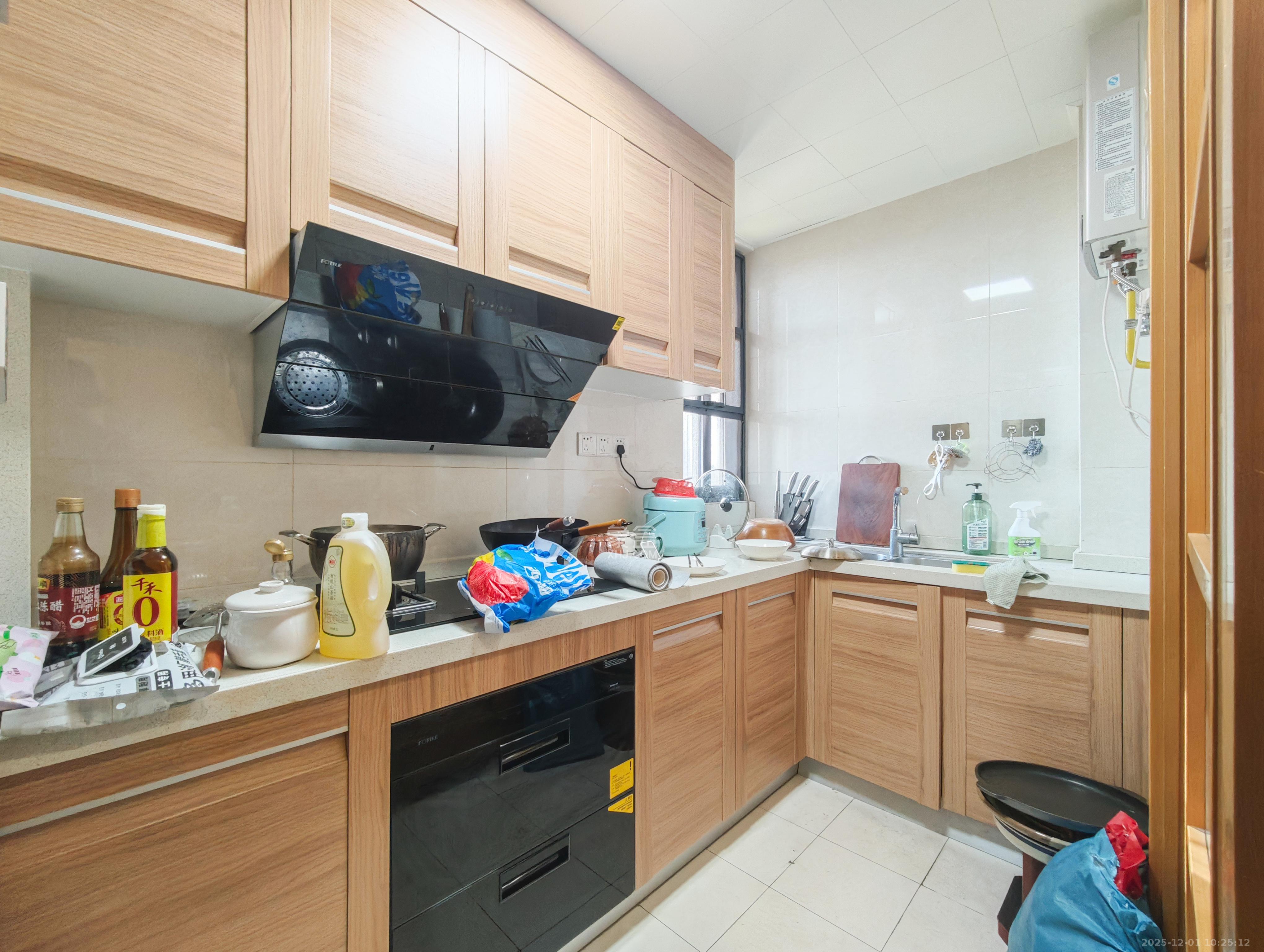 中建嘉和城凤凰台(中建瑞兴家园) 3室2厅1卫 85.0万 中建嘉和城凤凰台(中建瑞兴家园) 3室2厅1卫 85.0万其他