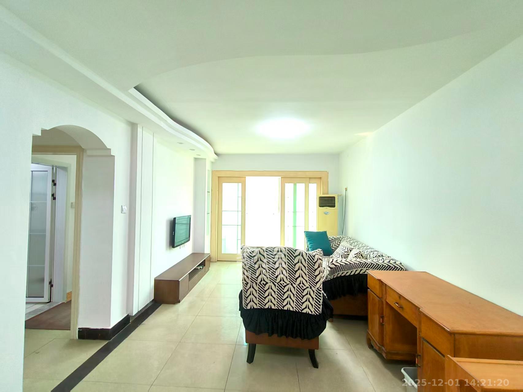 枣子园小区 3室2厅2卫 2600.0元/月 枣子园小区 3室2厅2卫 2600.0元/月室内图