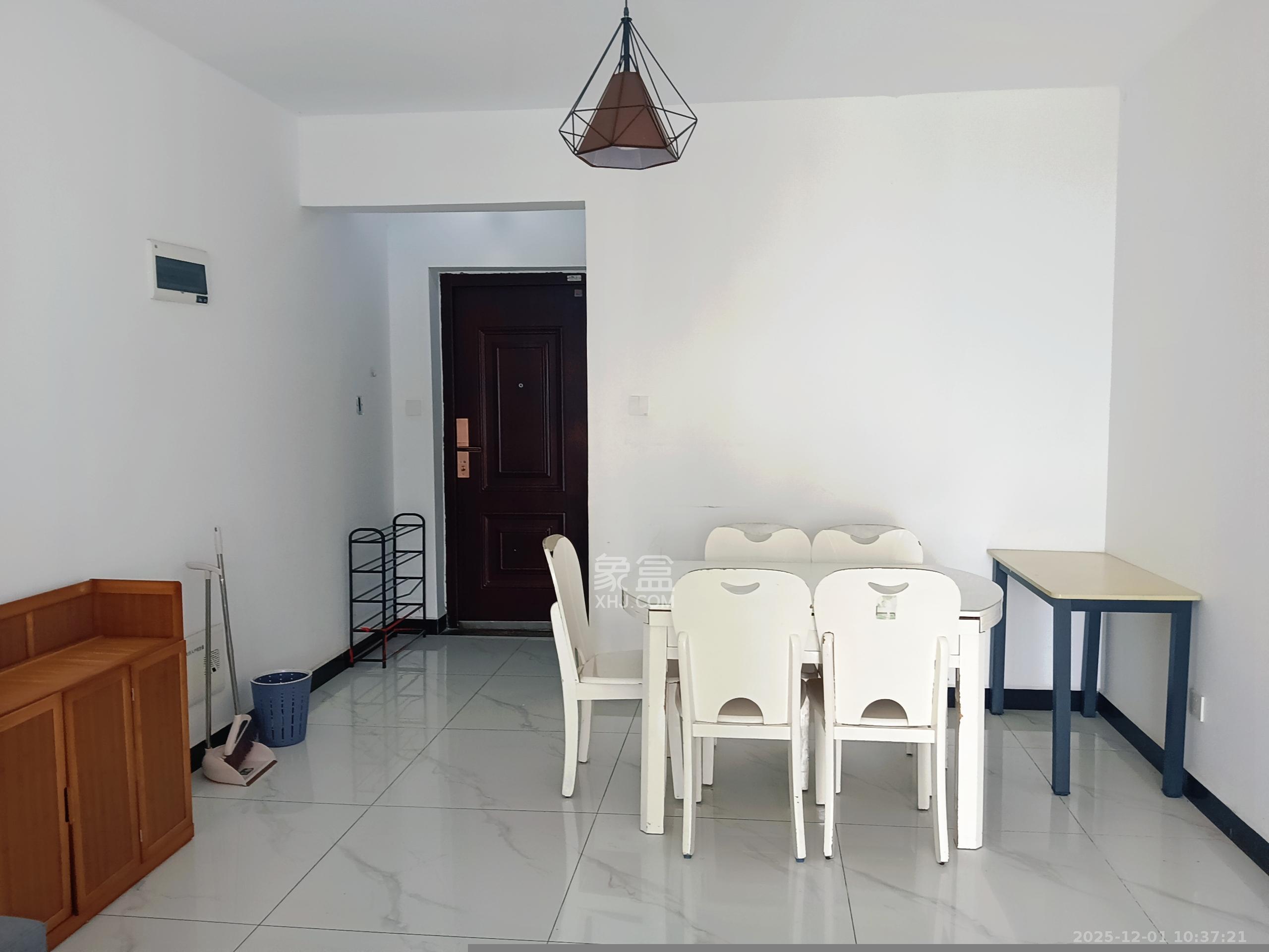 合能枫丹丽舍（柏悦名苑)  3室2厅2卫    2500.0元/月室内图