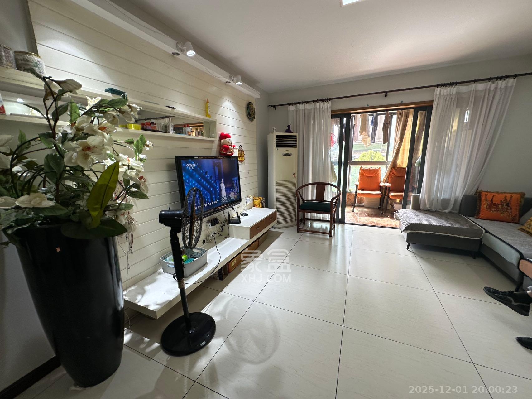 西子花苑  1室2厅2卫    3000.0元/月