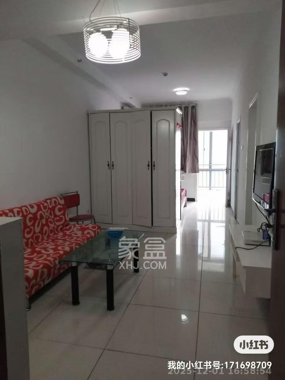 万博汇  1室1厅1卫    1600.0元/月