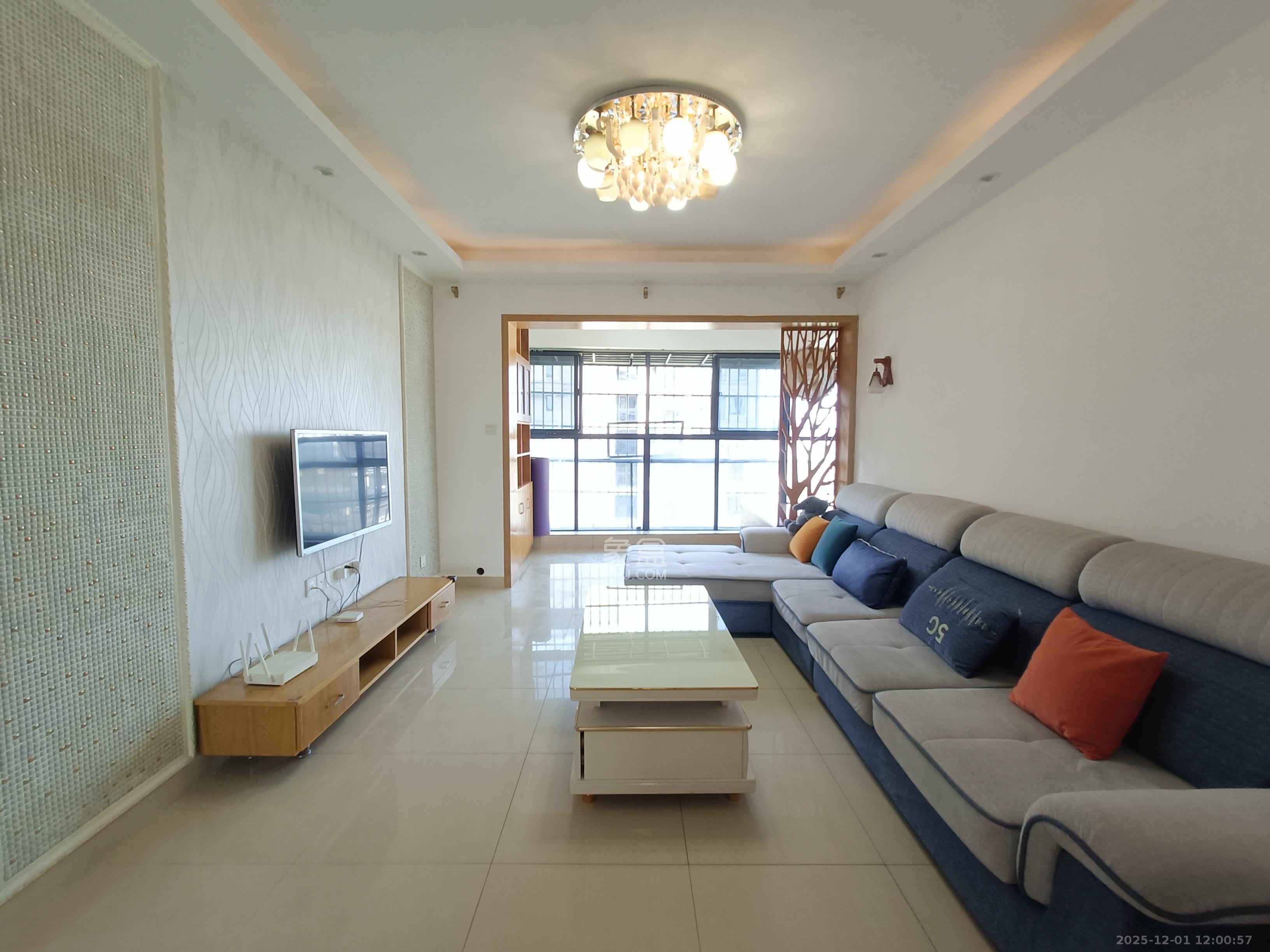 保利麓谷林语C区  2室2厅1卫    2200.0元/月室内图1