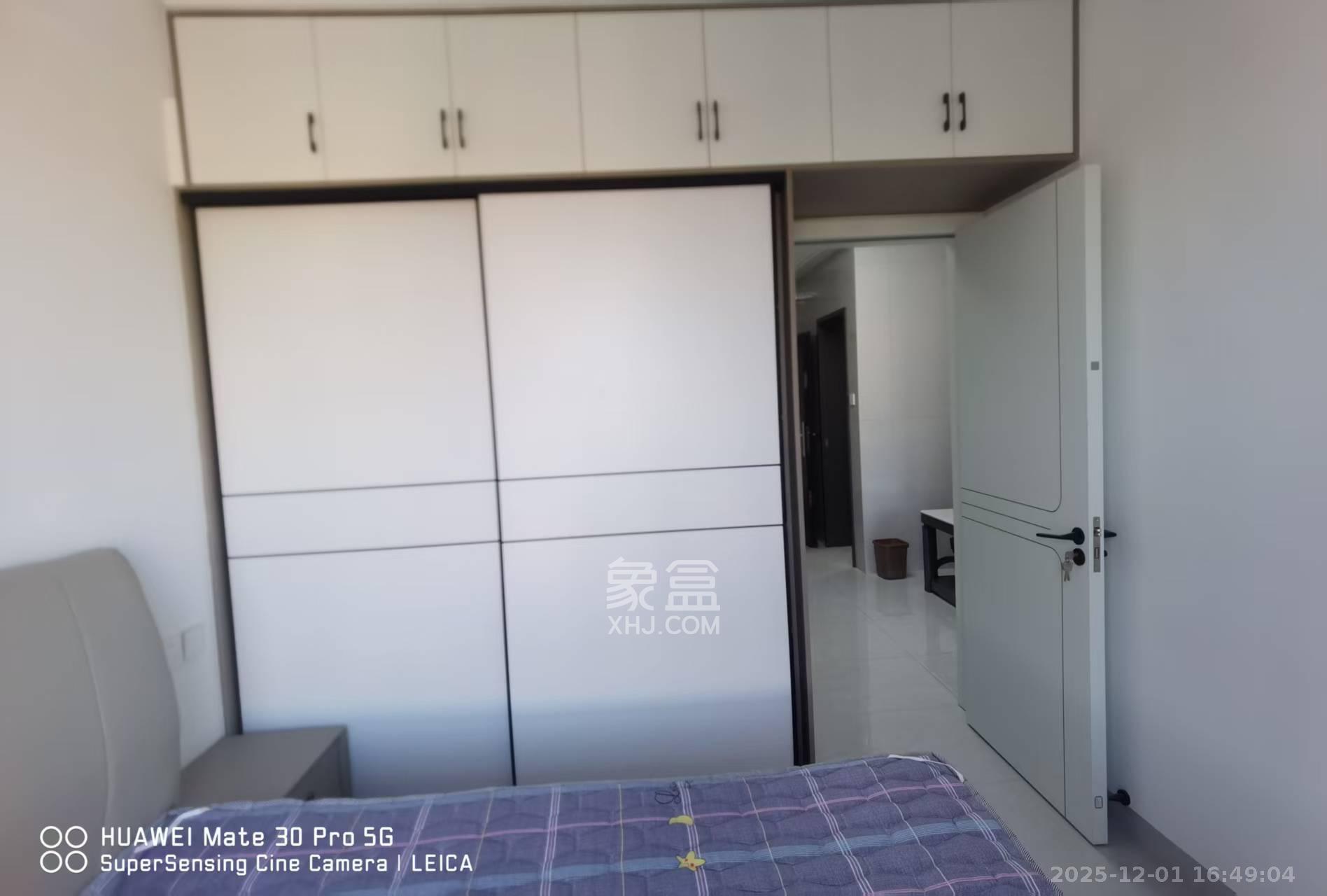 鄱阳汇金中心  2室1厅1卫    1800.0元/月