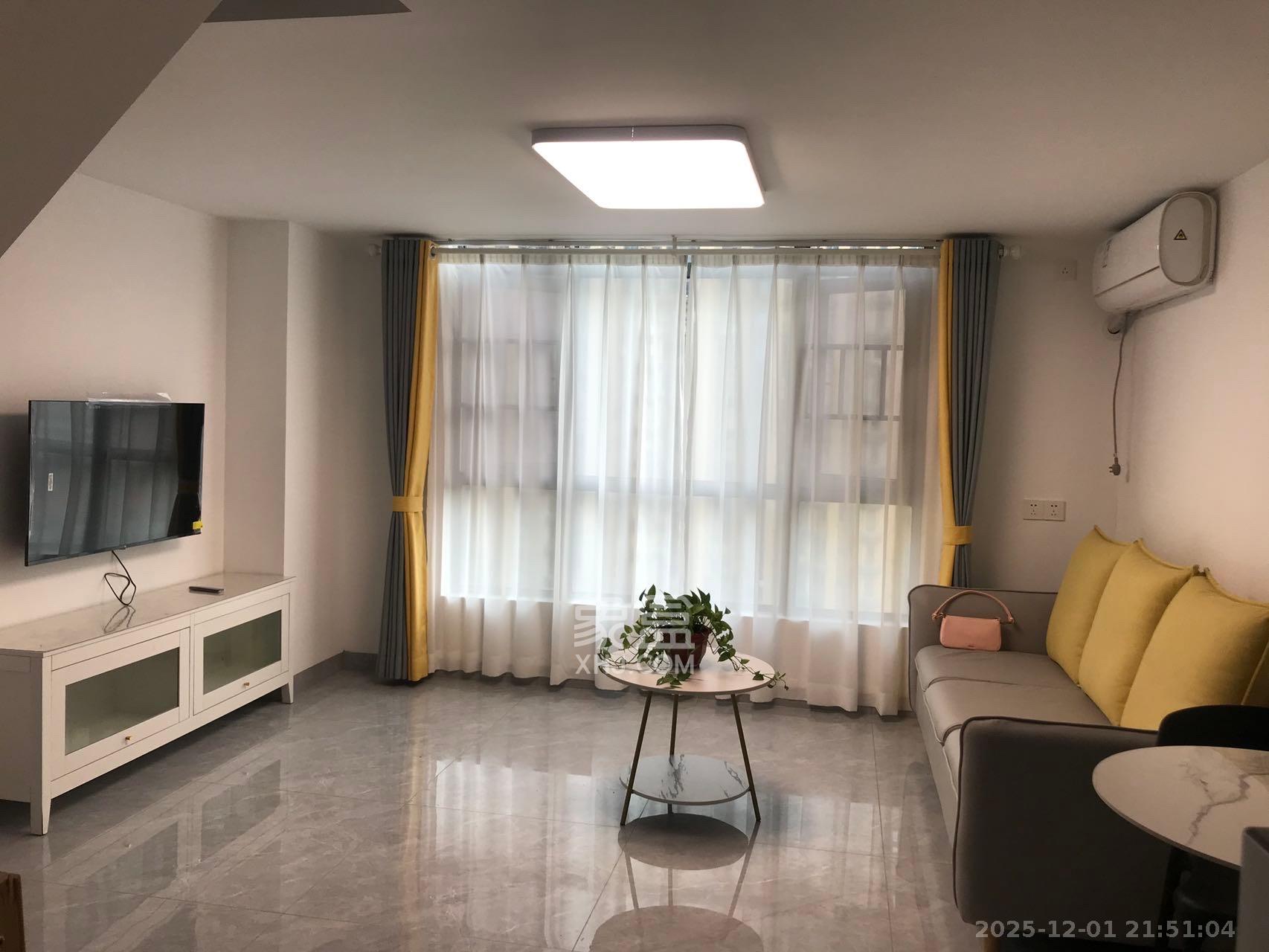 荣盛花语书苑  2室1厅1卫    2000.0元/月