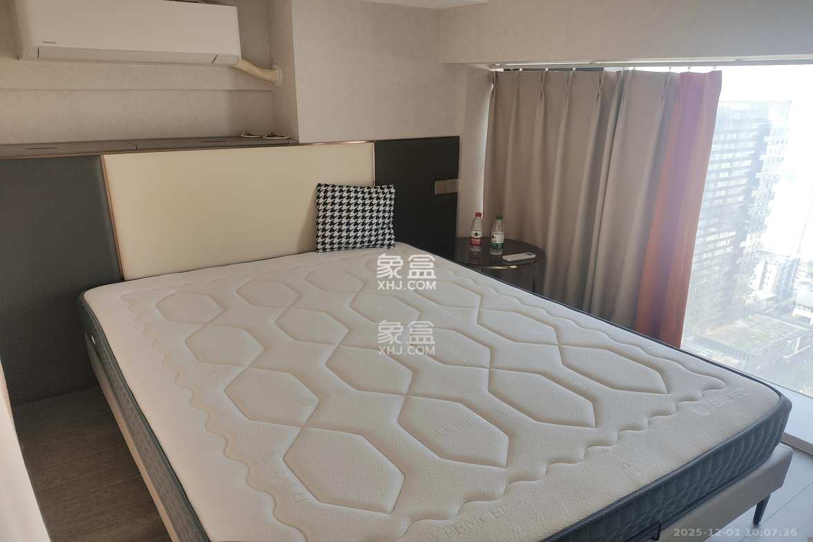 中一鲲出(鲲鹏府) 1室0厅0卫 2400.0元/月 中一鲲出(鲲鹏府) 1室0厅0卫 2400.0元/月室内图