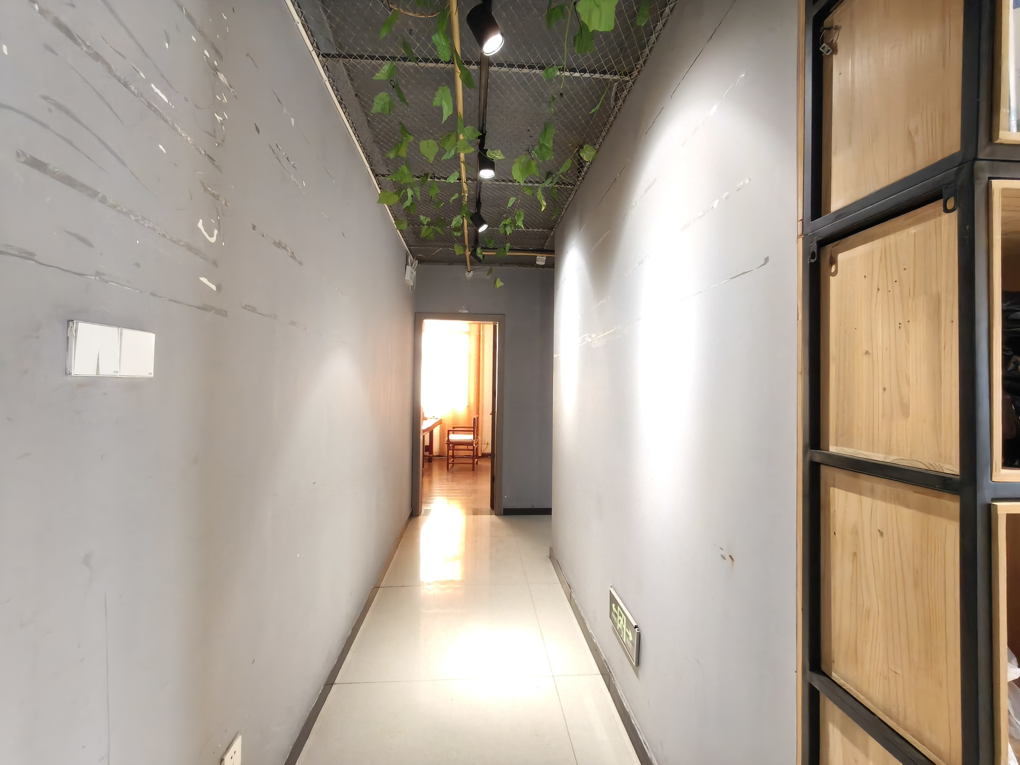 宏力大厦(宏历商业广场) 3室2厅3卫 2200.0元/月 宏力大厦(宏历商业广场) 3室2厅3卫 2200.0元/月室内图