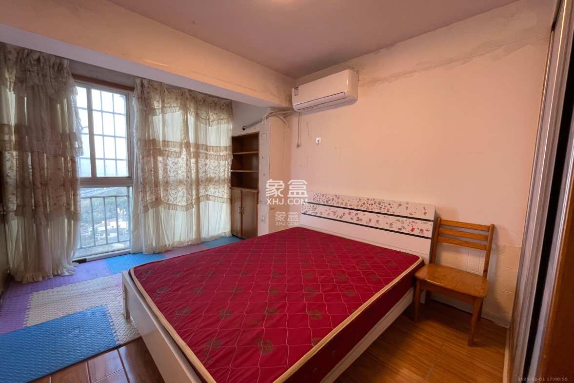 新诚小区 2室2厅1卫 1600.0元/月 新诚小区 2室2厅1卫 1600.0元/月室内图