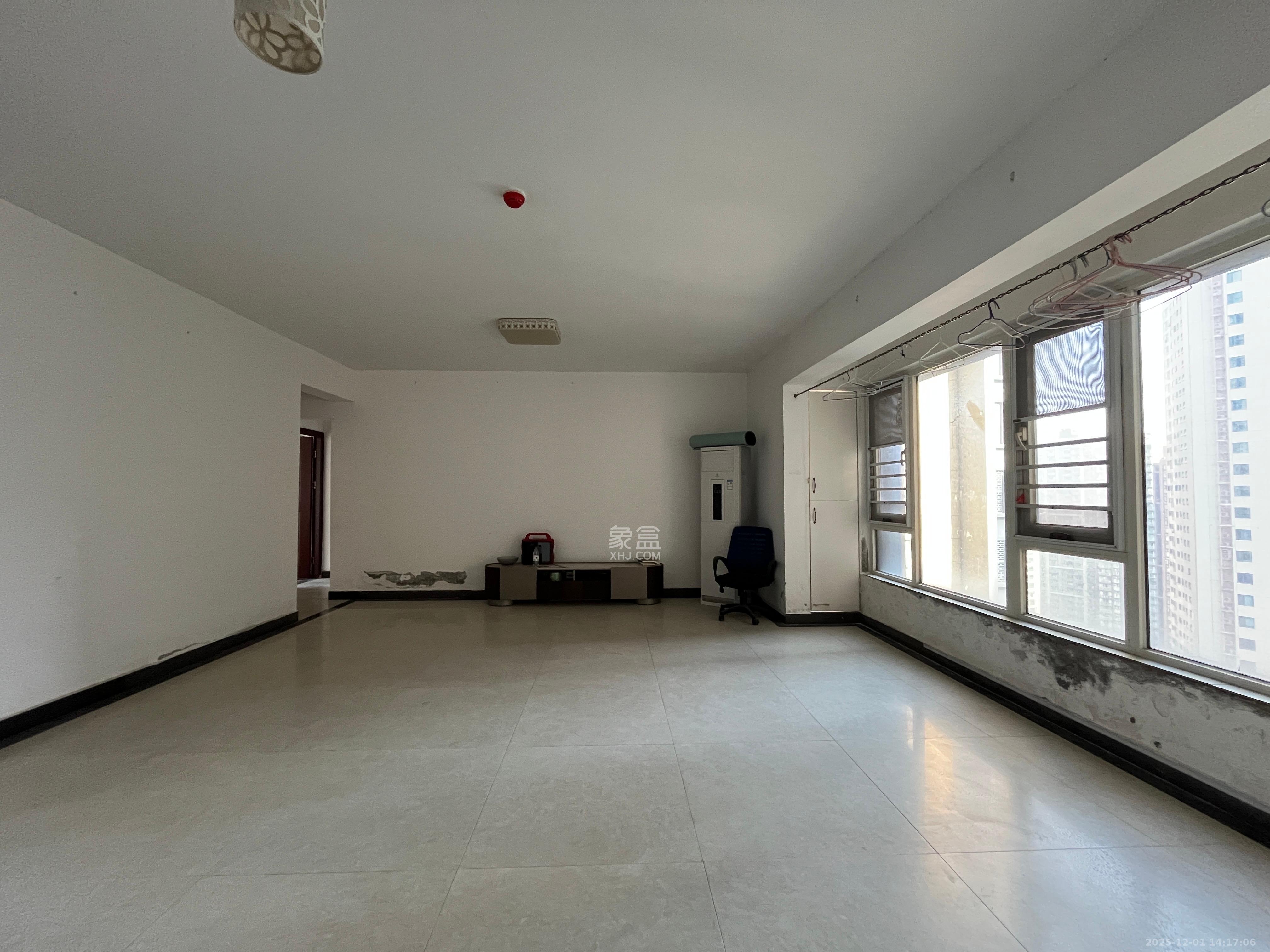 北辰三角洲E3区 3室2厅2卫 4500.0元/月 北辰三角洲E3区 3室2厅2卫 4500.0元/月室内图