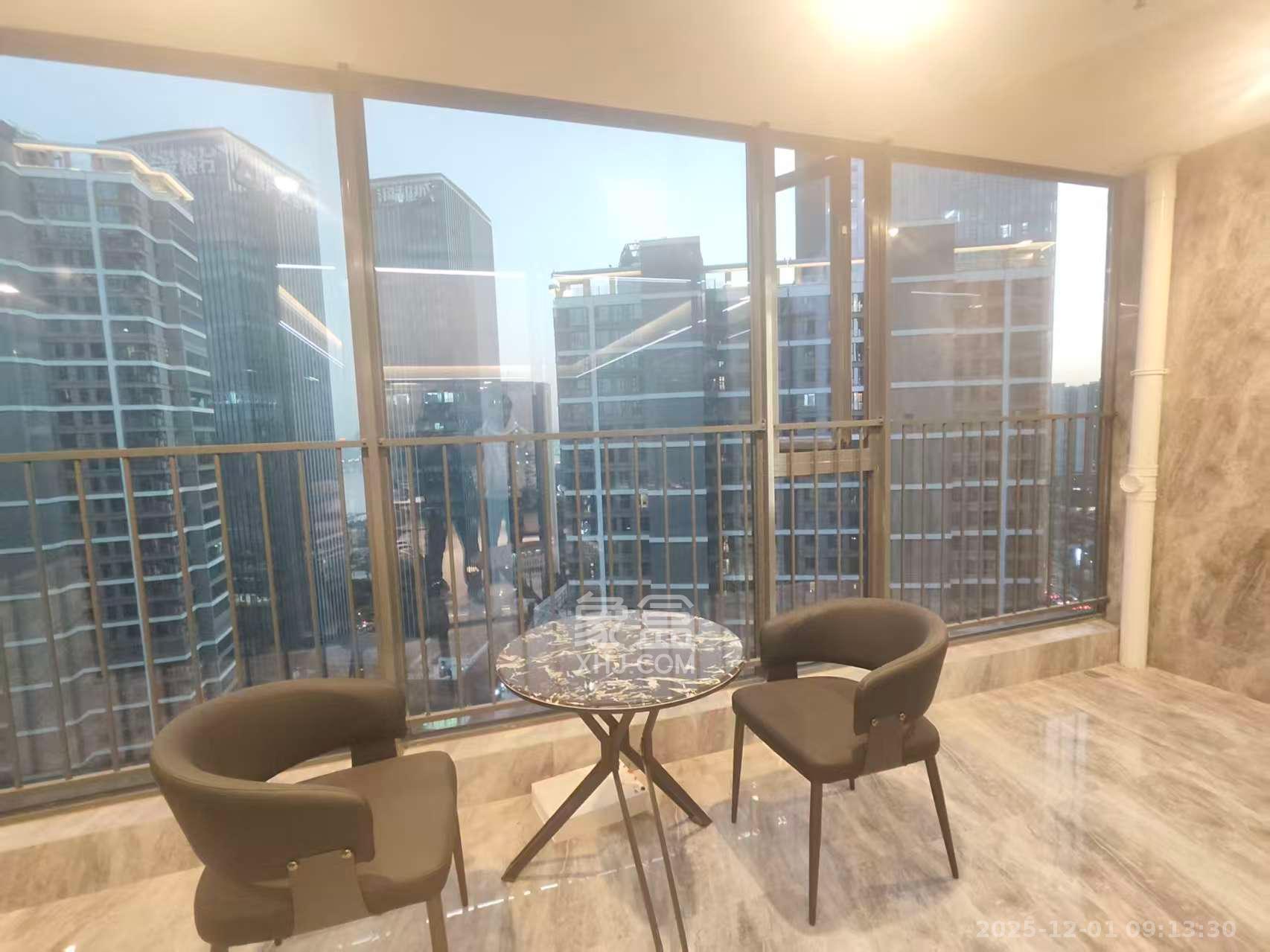 旭辉铂悦湘江  4室2厅4卫    16000.0元/月室内图