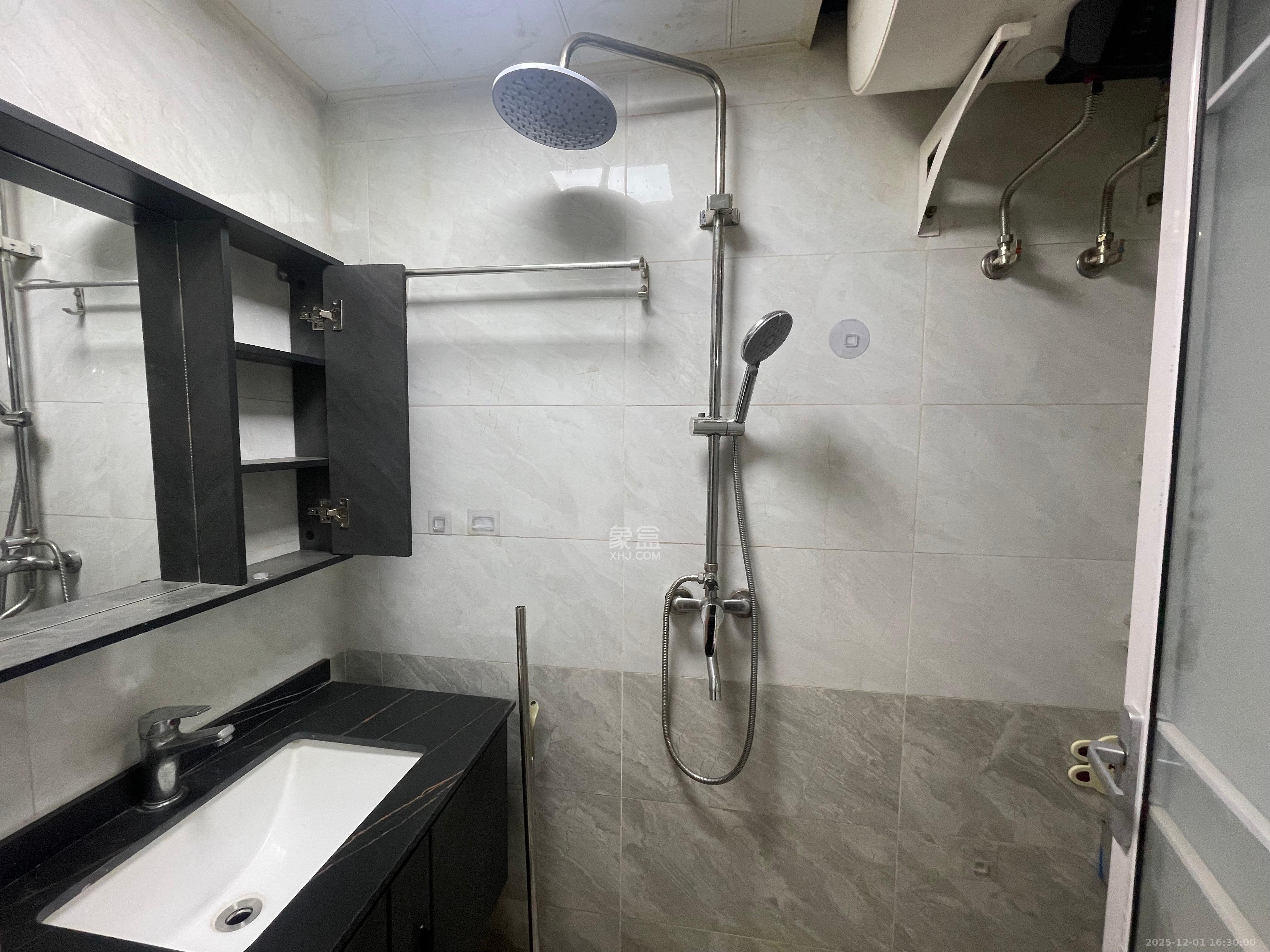 保利香槟国际 1室0厅0卫 1200.0元/月 保利香槟国际 1室0厅0卫 1200.0元/月室内图