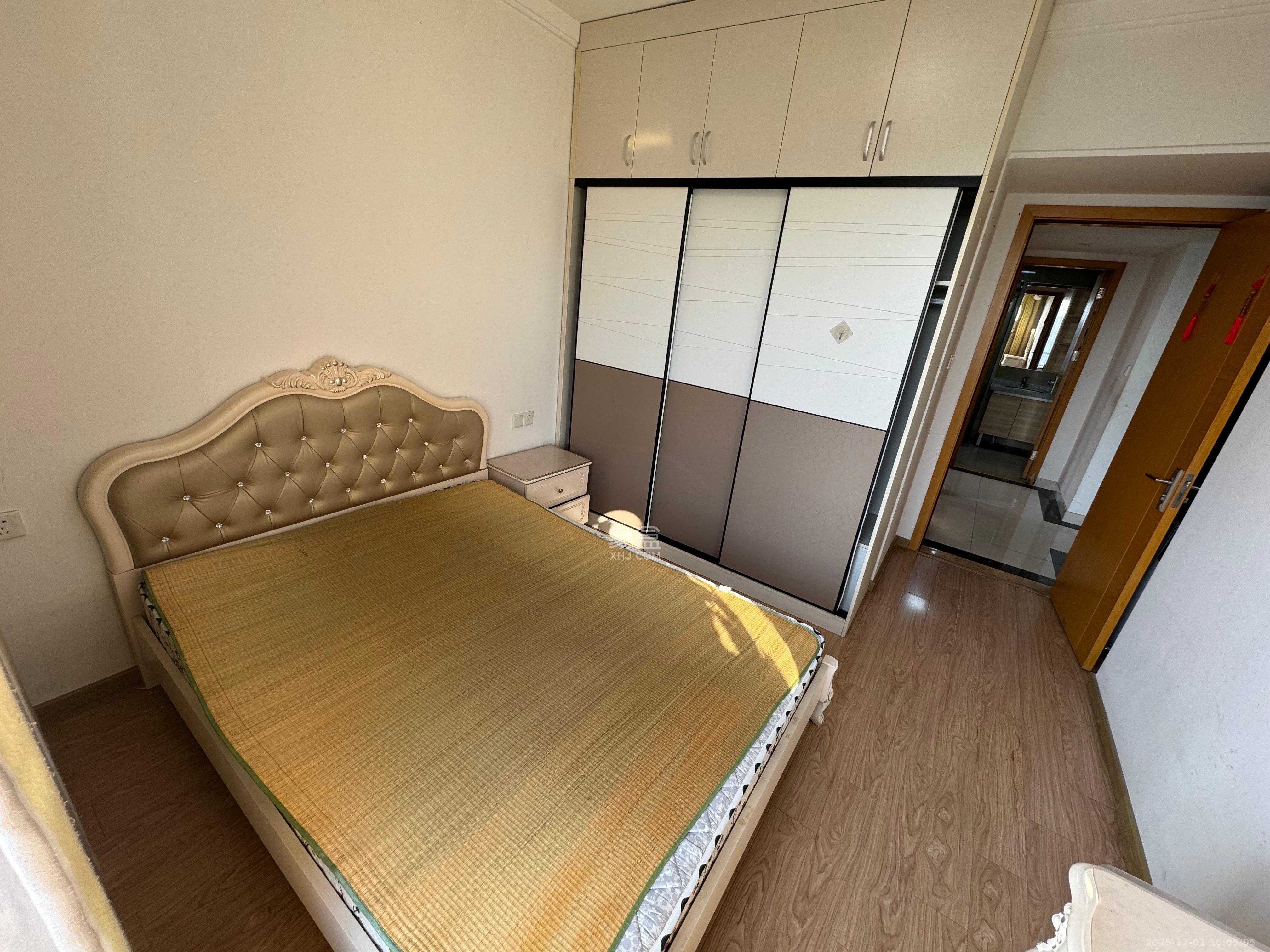 珠江郦城公园1号  3室2厅1卫    2600.0元/月室内图