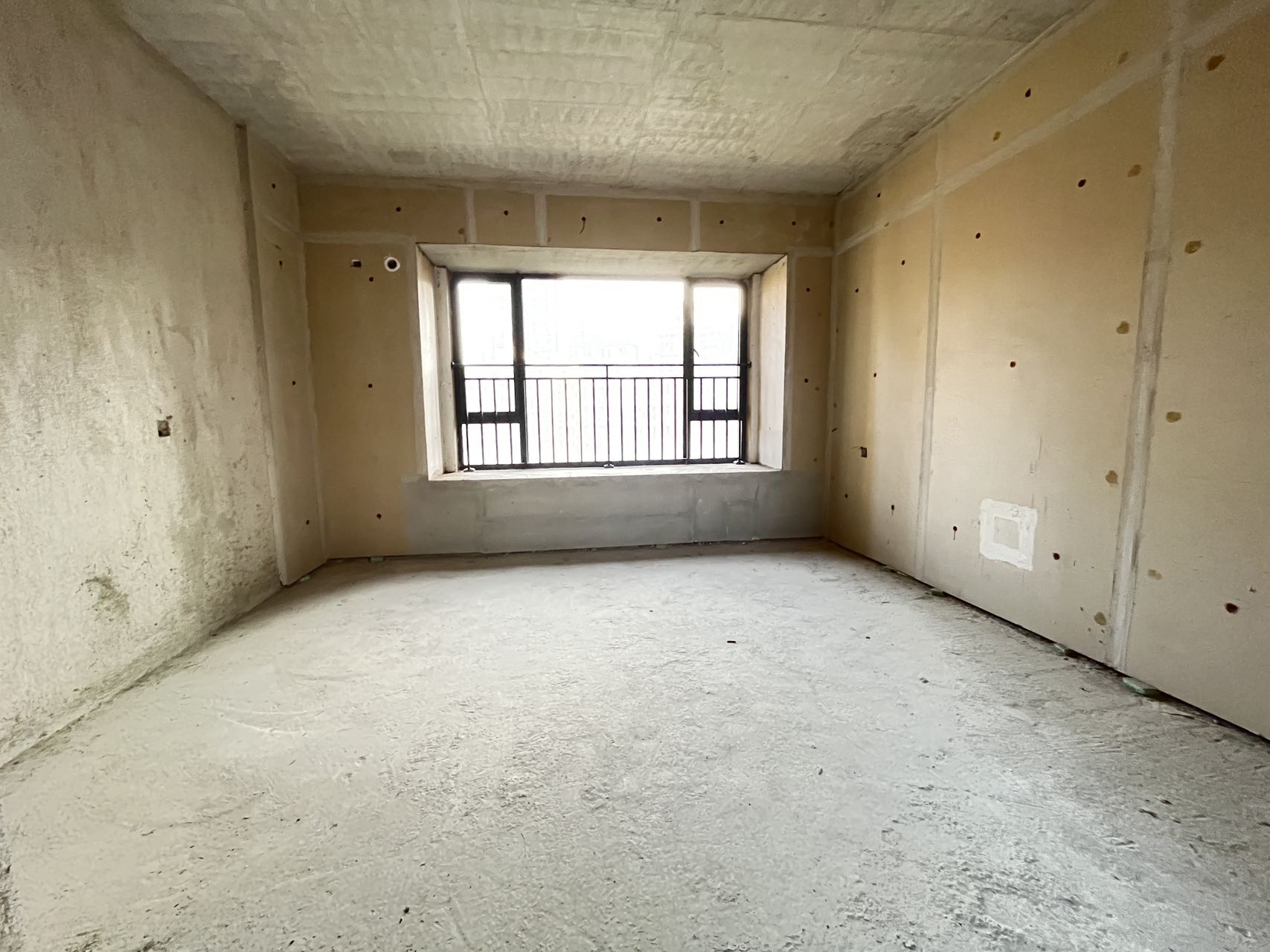 宁邦中心（文华里）  3室2厅2卫    80.0万客厅