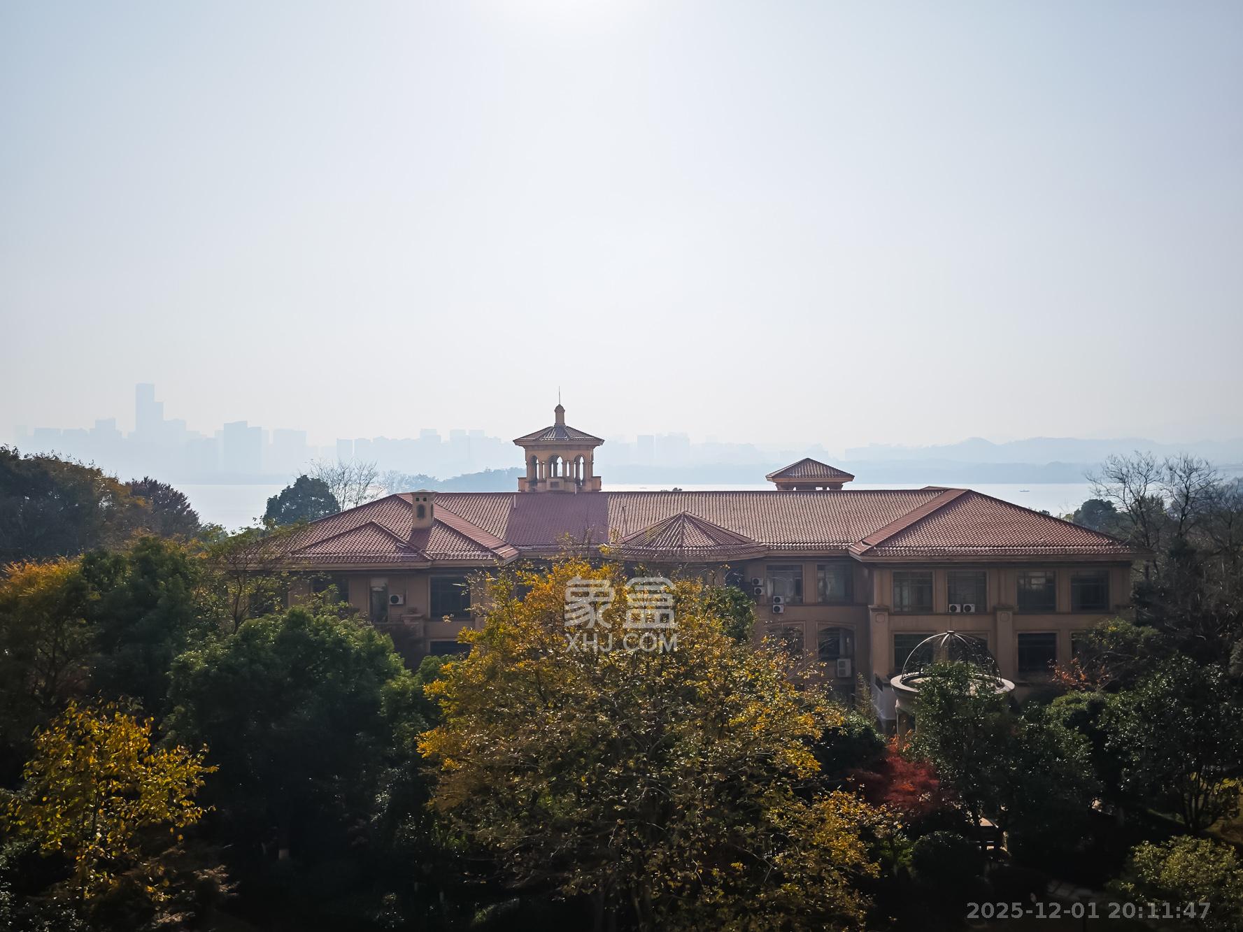 楚天逸品 5室2厅4卫 328.0万 楚天逸品 5室2厅4卫 328.0万其他