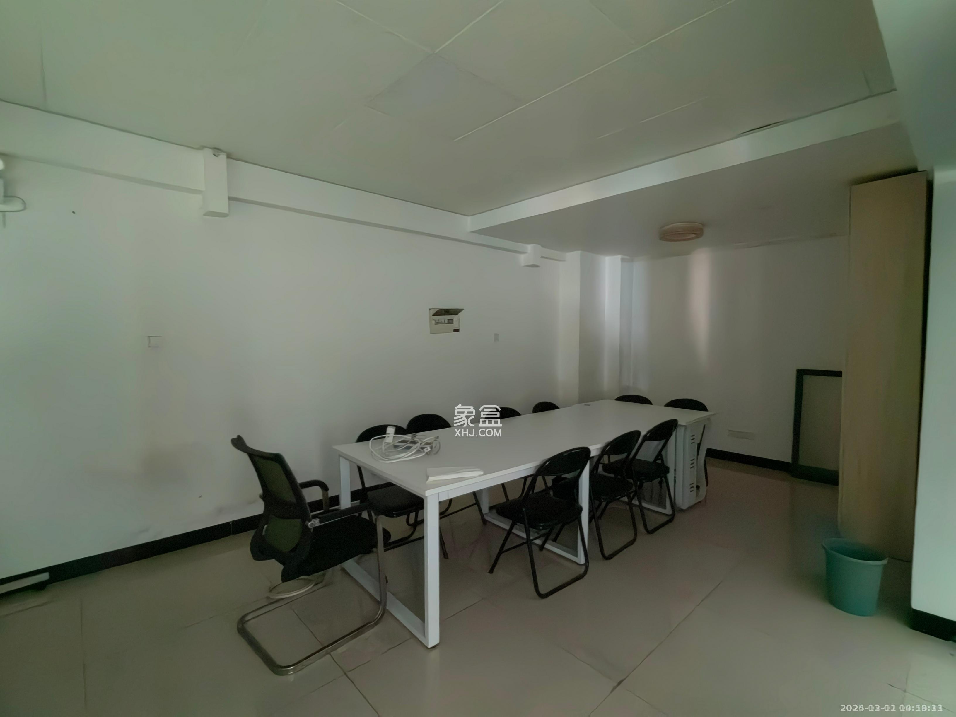 星大峰汇商务楼 3室1厅2卫 6750.0元/月 星大峰汇商务楼 3室1厅2卫 6750.0元/月室内图