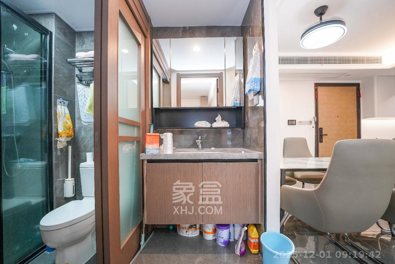 中海寰宇天下 3室2厅2卫 3800.0元/月 中海寰宇天下 3室2厅2卫 3800.0元/月室内图