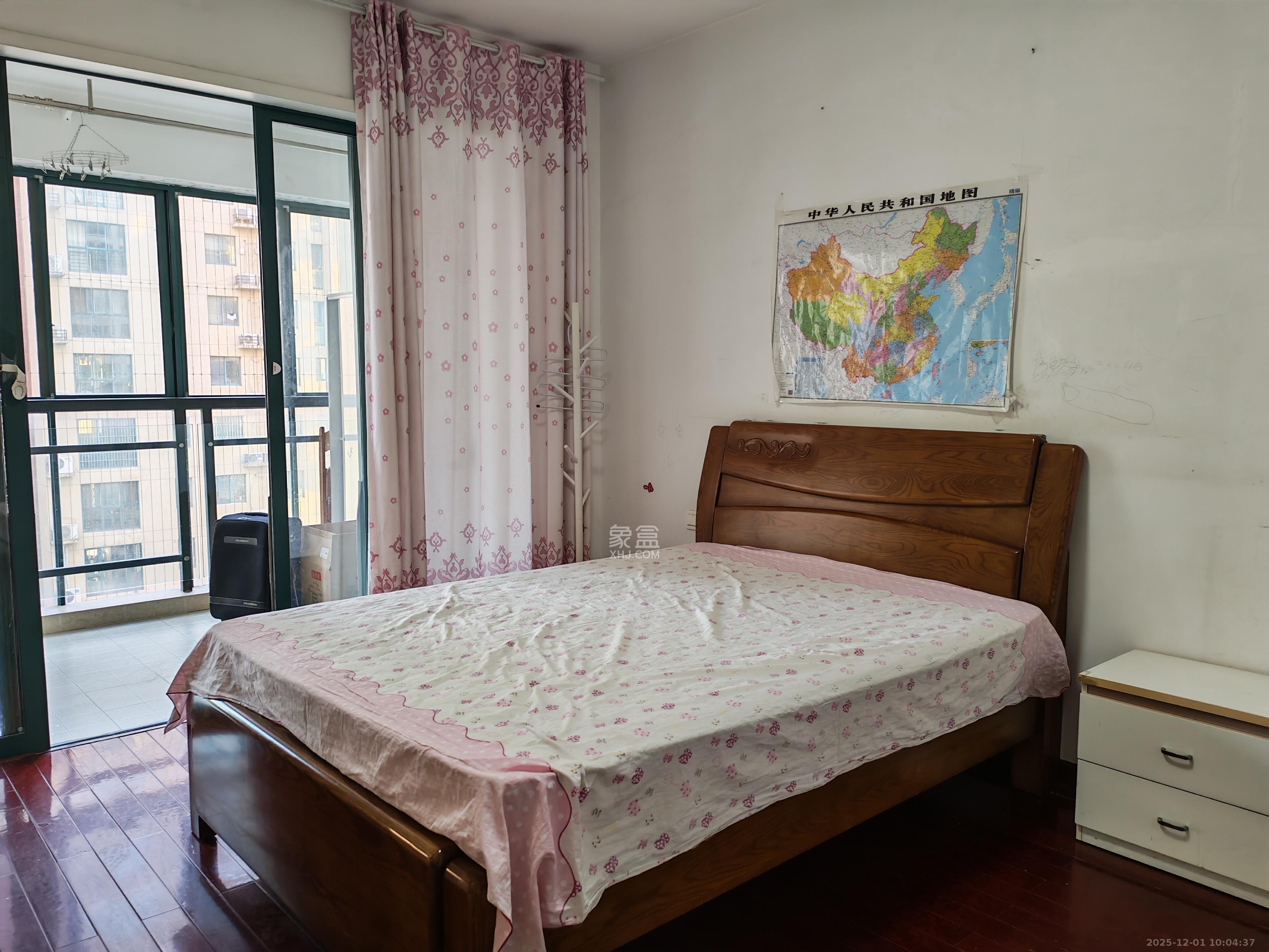 华盛世纪新城  4室2厅2卫    2300.0元/月室内图