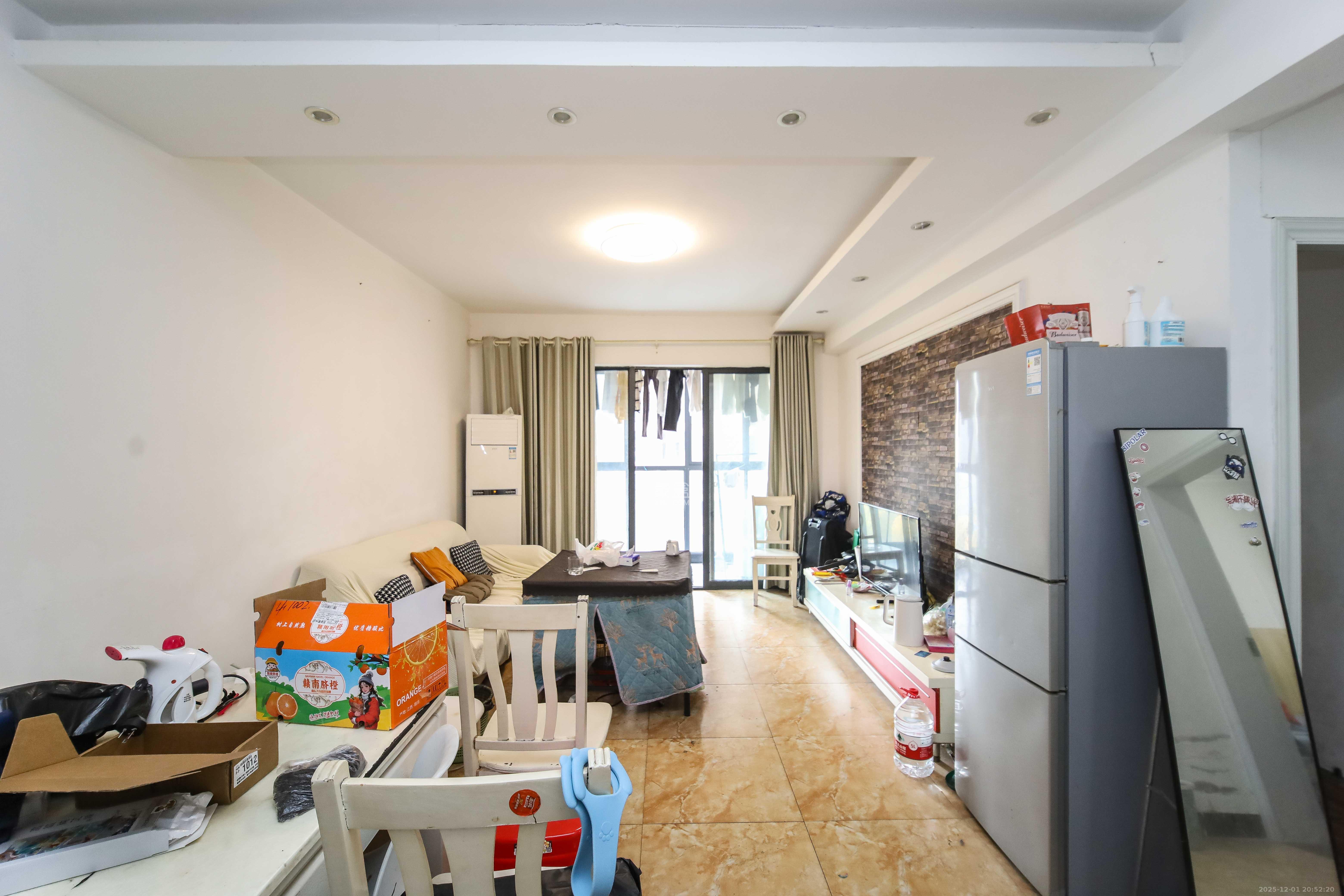 鸿基橄榄君庭 3室1厅1卫 85.0万 鸿基橄榄君庭 3室1厅1卫 85.0万客厅