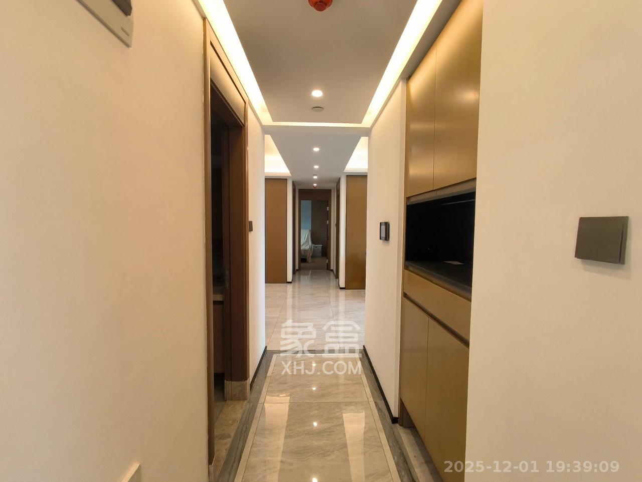 万科魅力之城天阔里  4室2厅2卫    3500.0元/月室内图