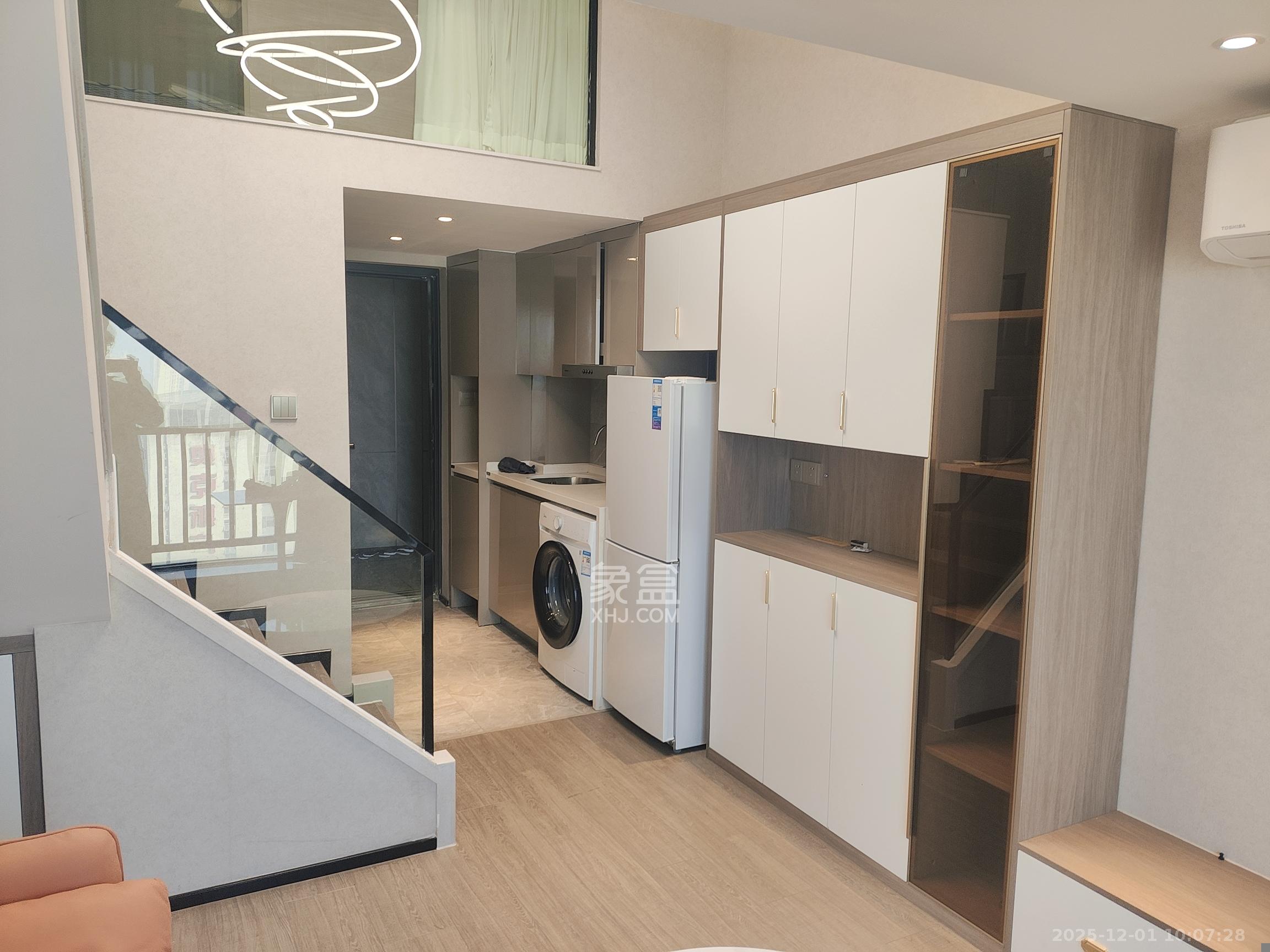 中一鲲出（鲲鹏府）  1室0厅0卫    2400.0元/月室内图