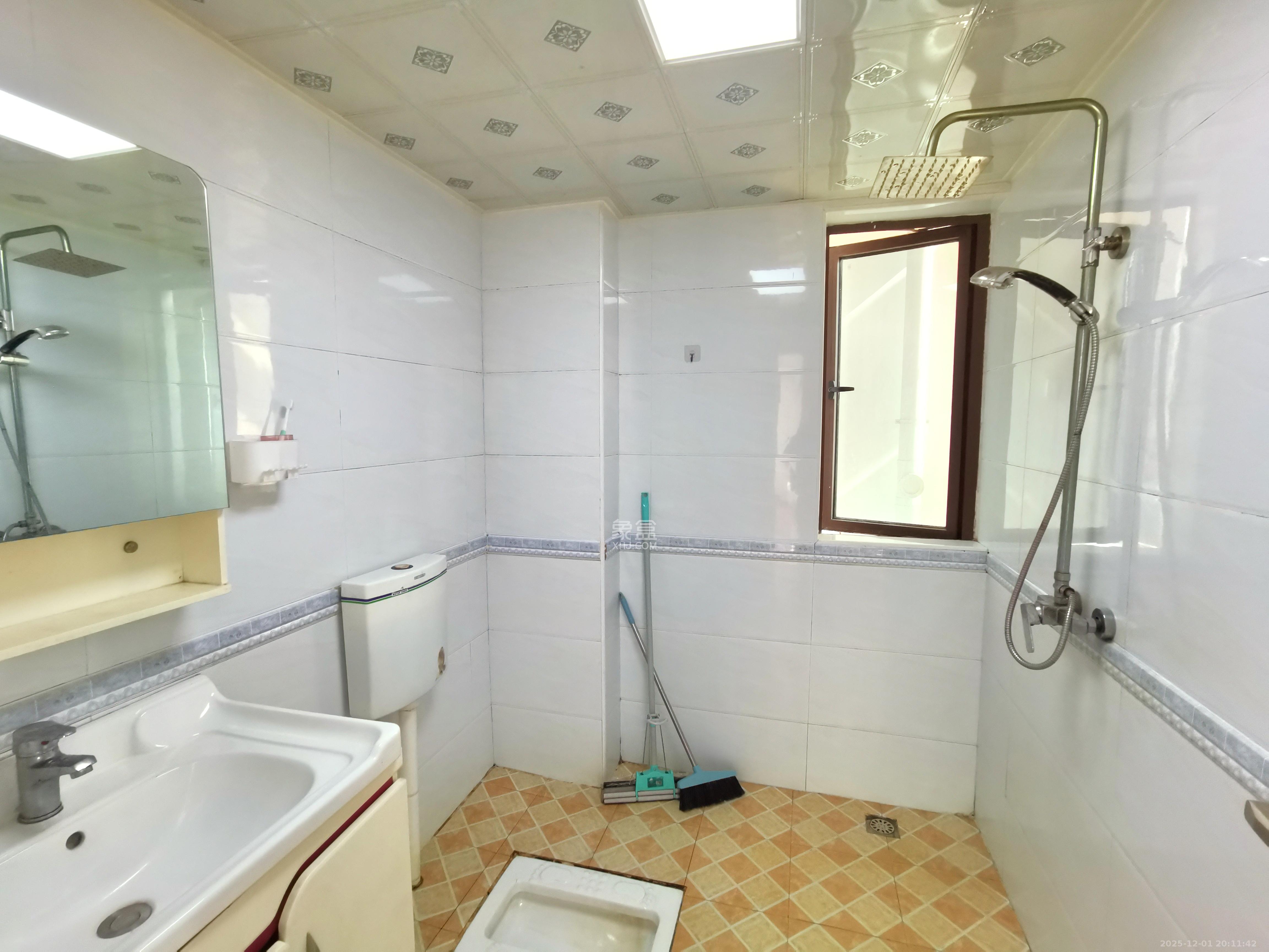 山语城三期 2室2厅1卫 1600.0元/月 山语城三期 2室2厅1卫 1600.0元/月室内图