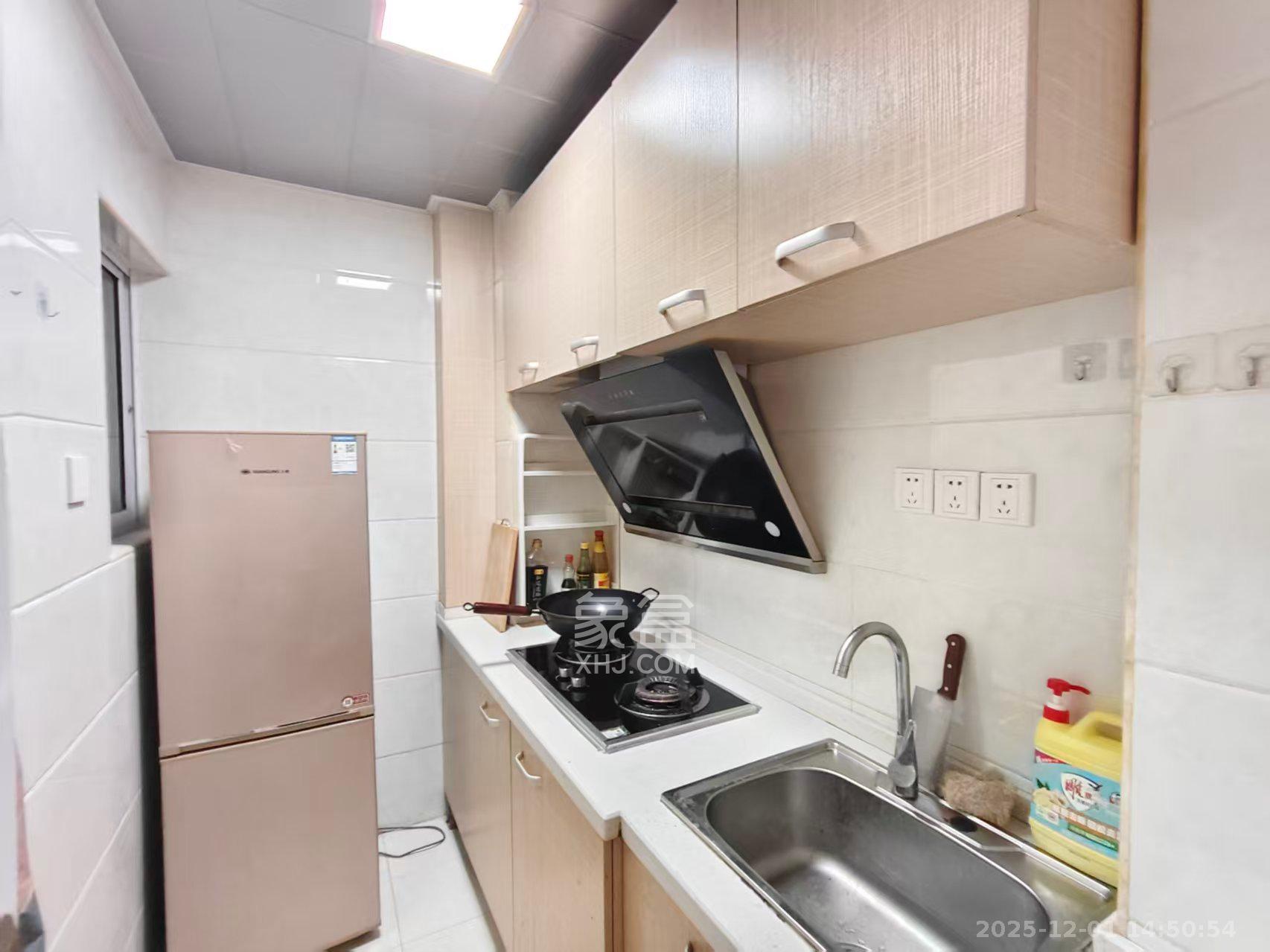 金房奥斯卡  1室1厅1卫    1300.0元/月室内图