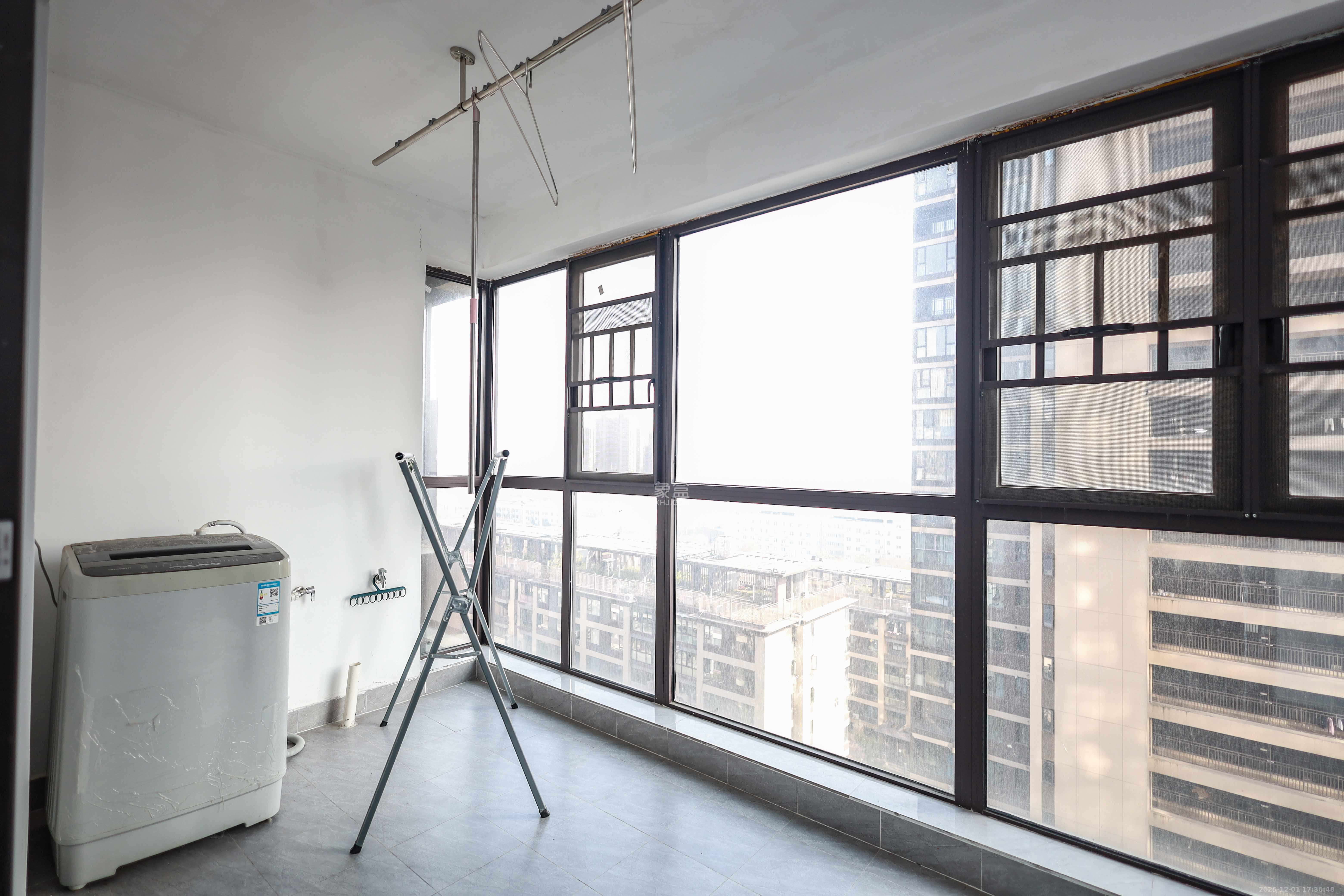 金辉优步花园 3室2厅2卫 112.0万 金辉优步花园 3室2厅2卫 112.0万阳台