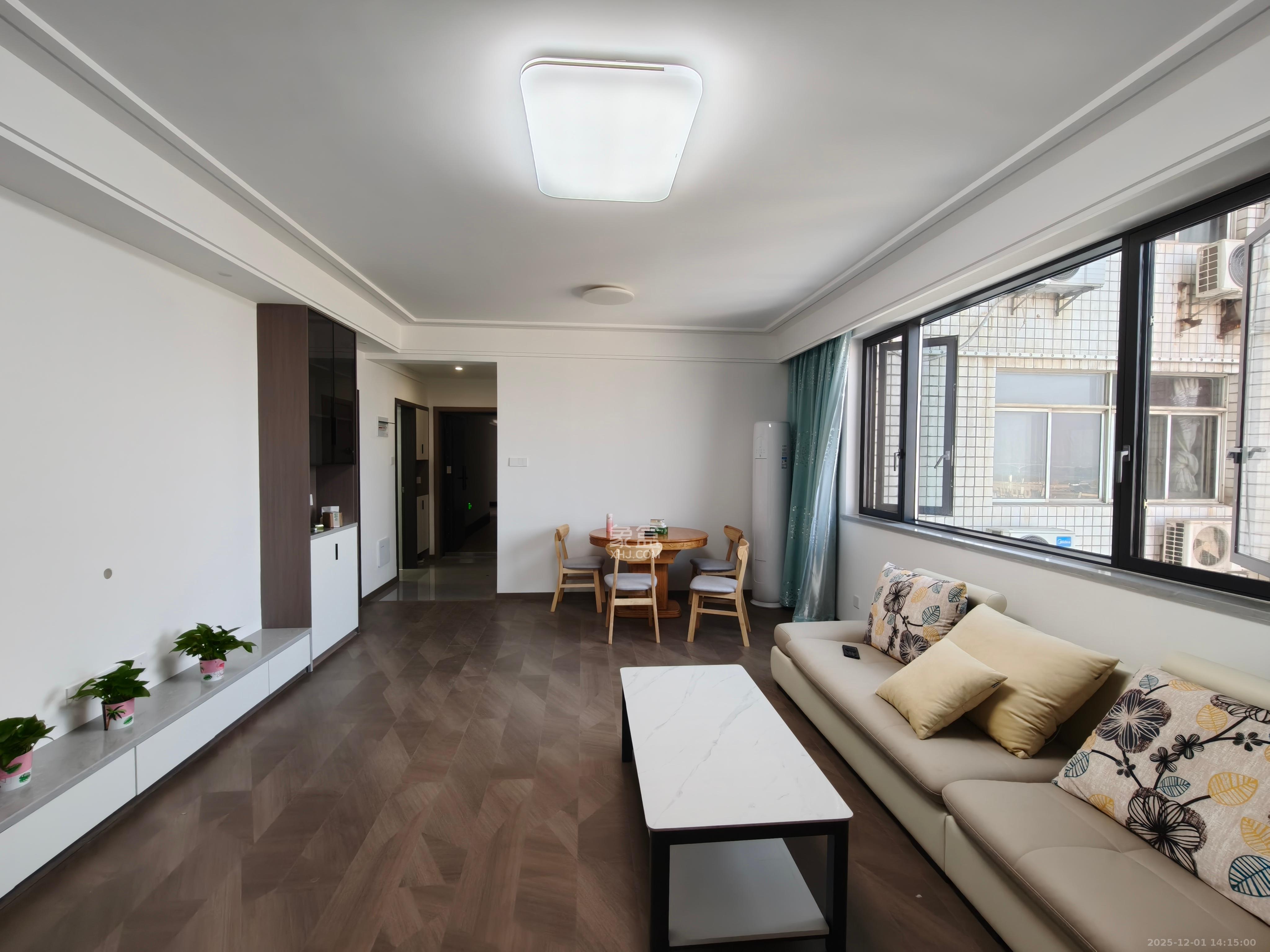 冶金大厦  3室2厅1卫    4600.0元/月