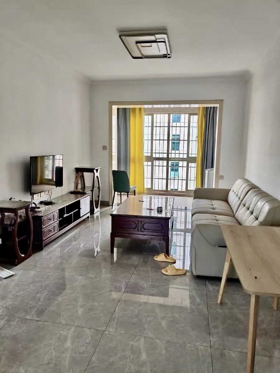 润龙花园 2室1厅1卫 3200.0元/月 润龙花园 2室1厅1卫 3200.0元/月室内图