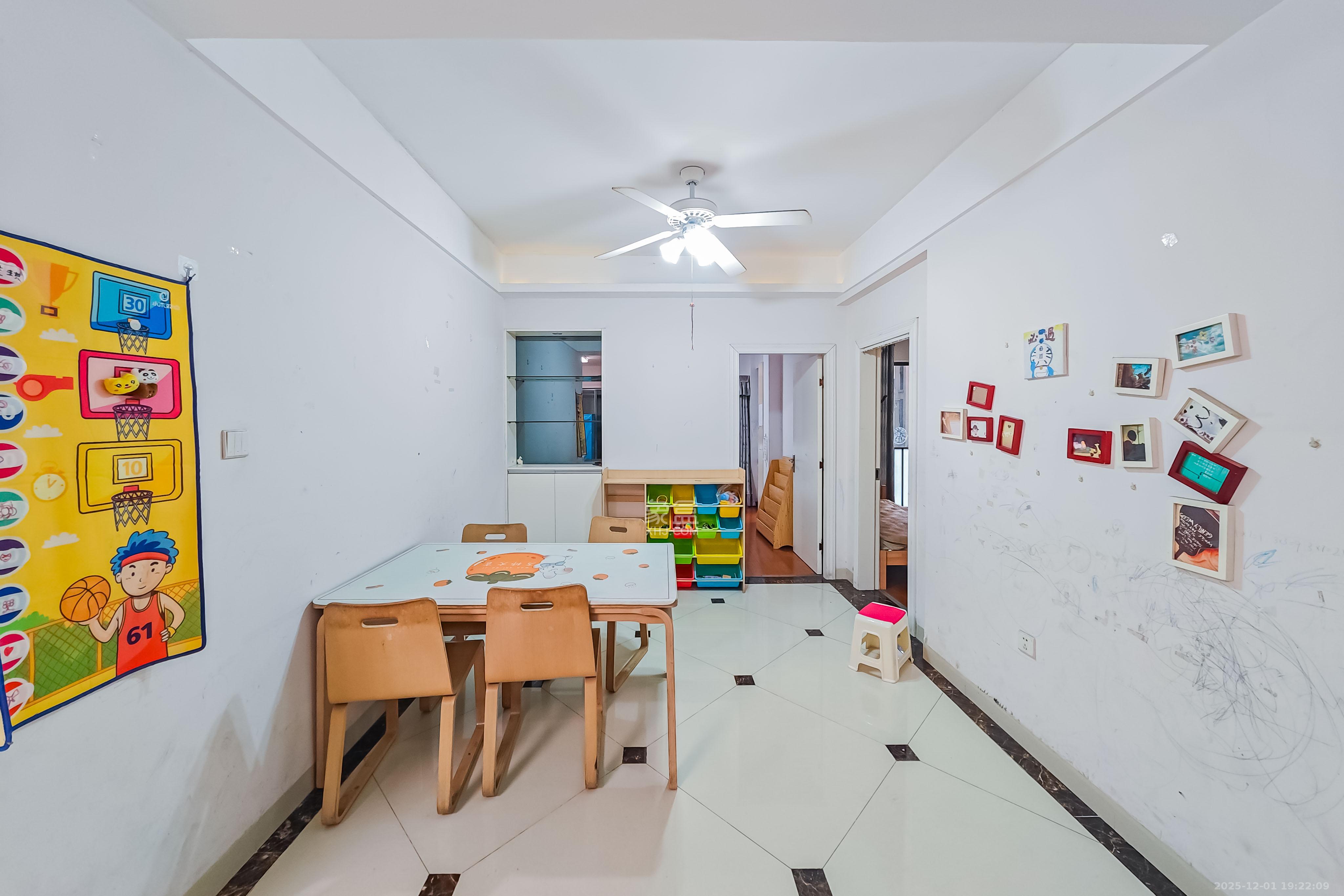 中城丽景香山园 3室2厅2卫 92.0万 中城丽景香山园 3室2厅2卫 92.0万其他