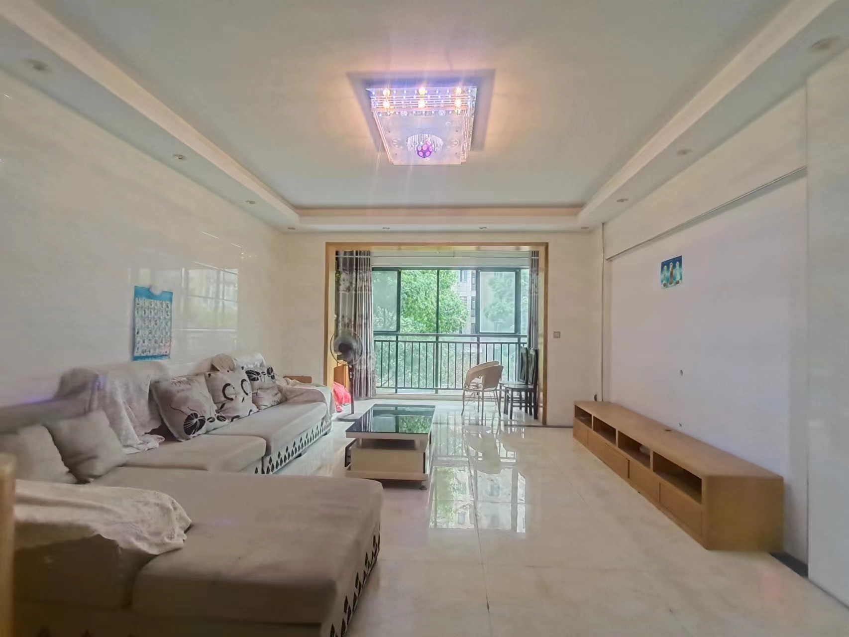 欣天蓝郡  3室2厅2卫    1500.0元/月室内图