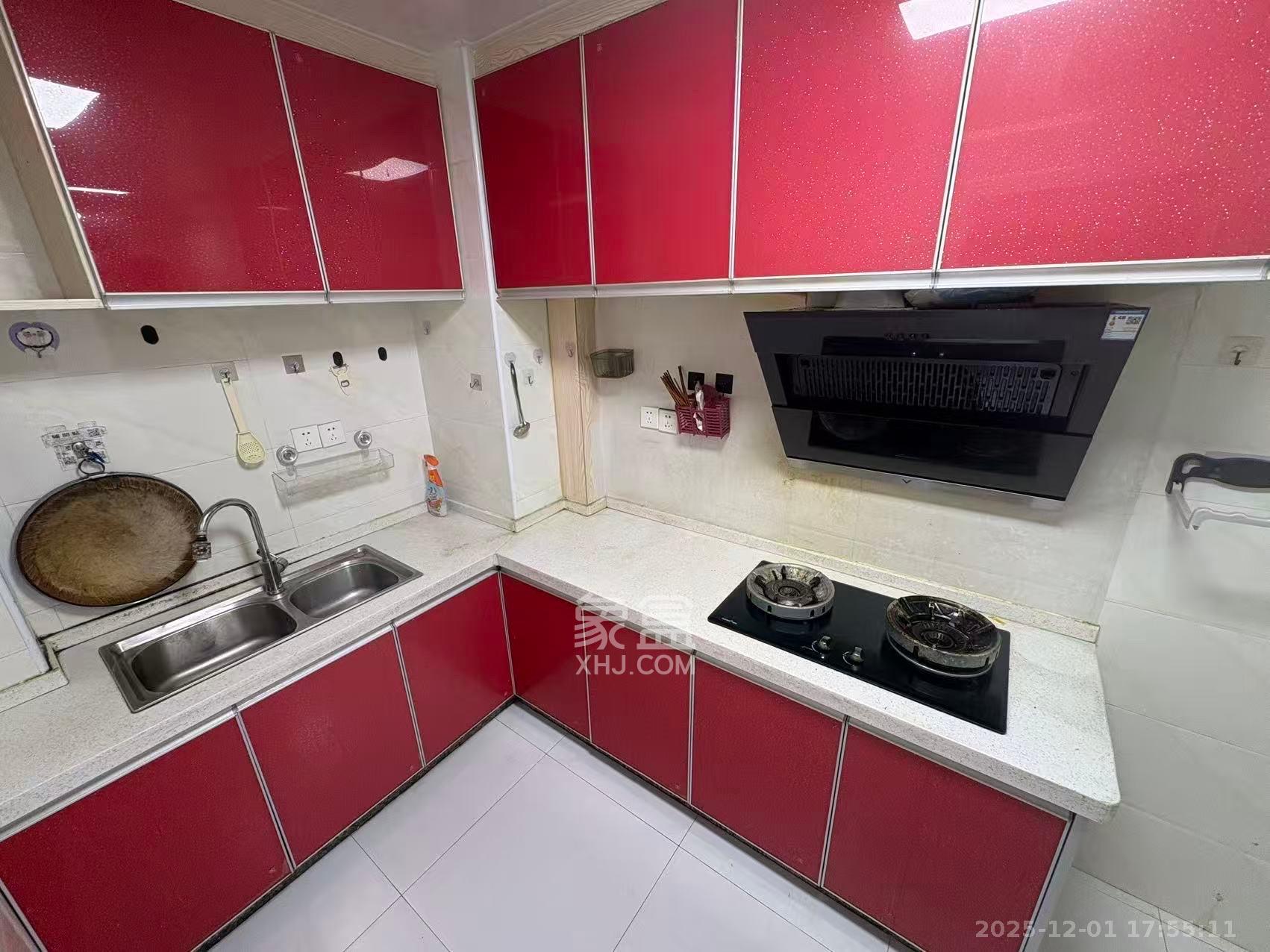 西韵佳苑 3室2厅2卫 3200.0元/月 西韵佳苑 3室2厅2卫 3200.0元/月室内图